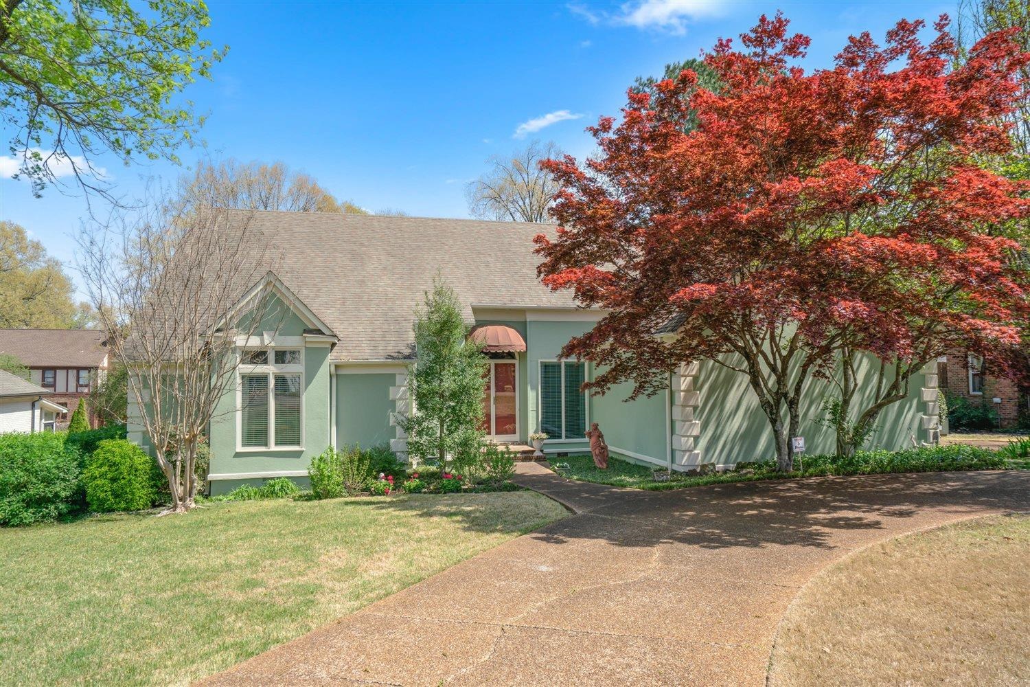 1870 Riverdale Rd Property Photo 1