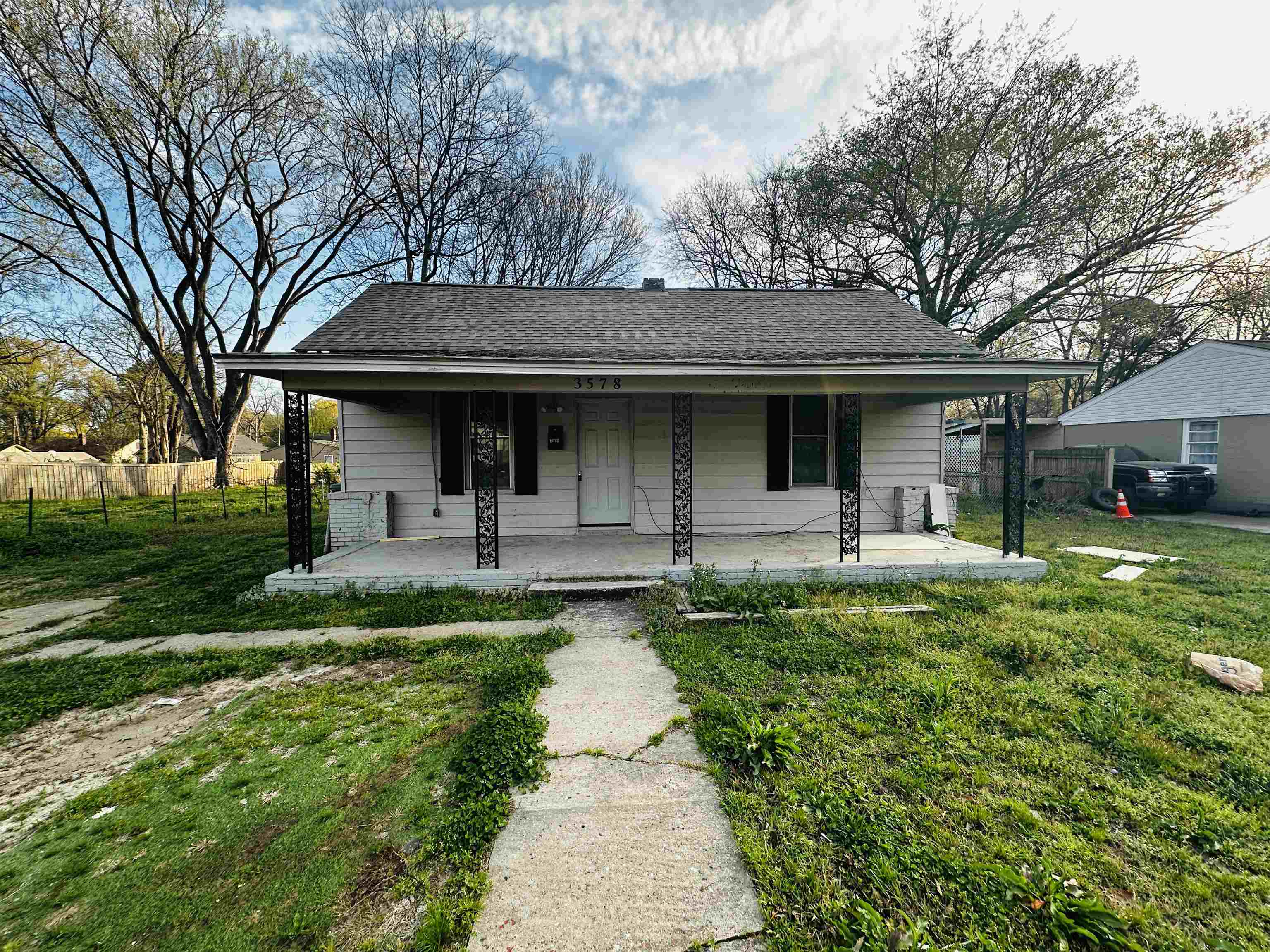 3578 Hazelwood Ave Property Photo 1