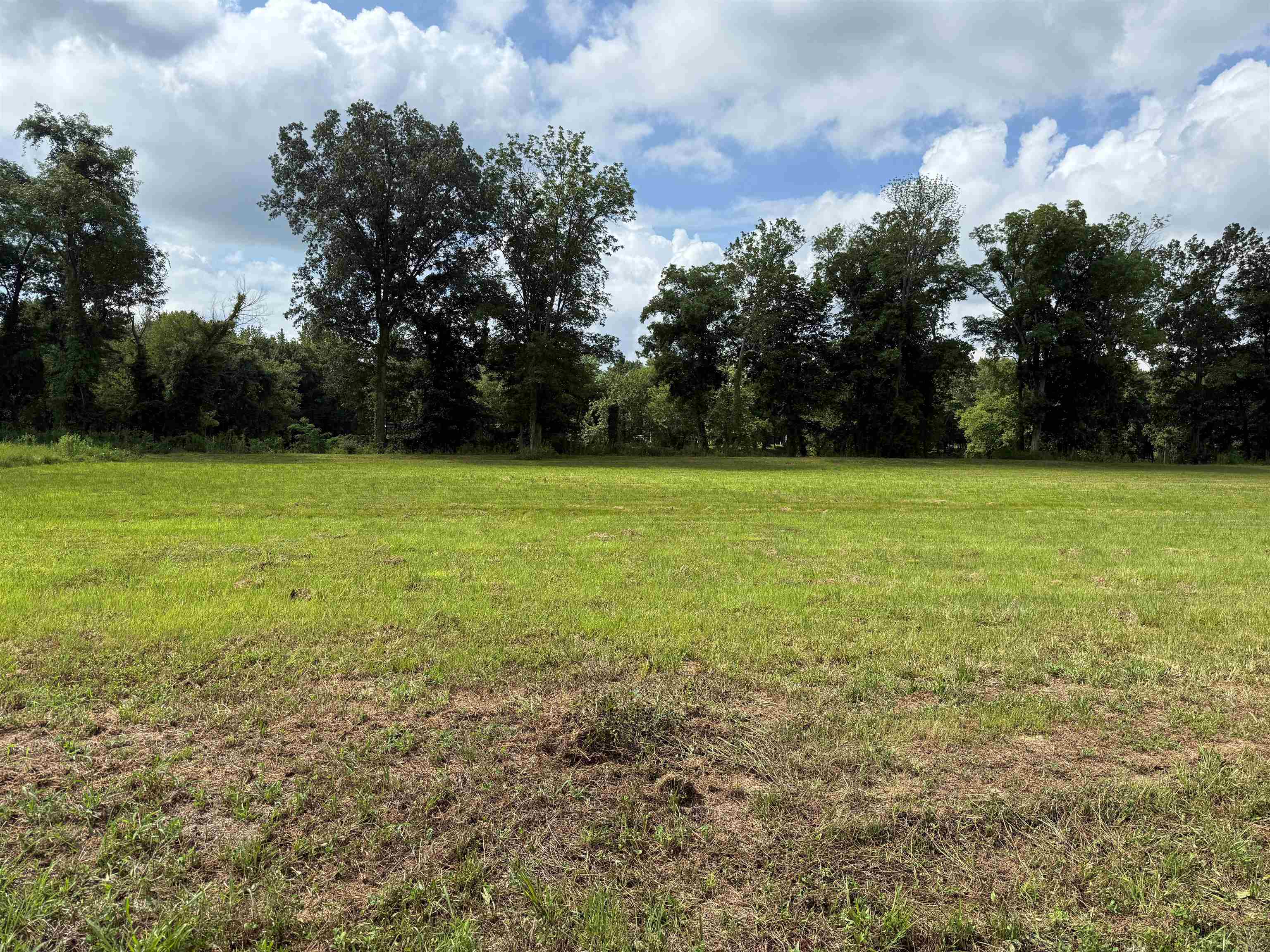110 Cravens Rd Property Photo 2