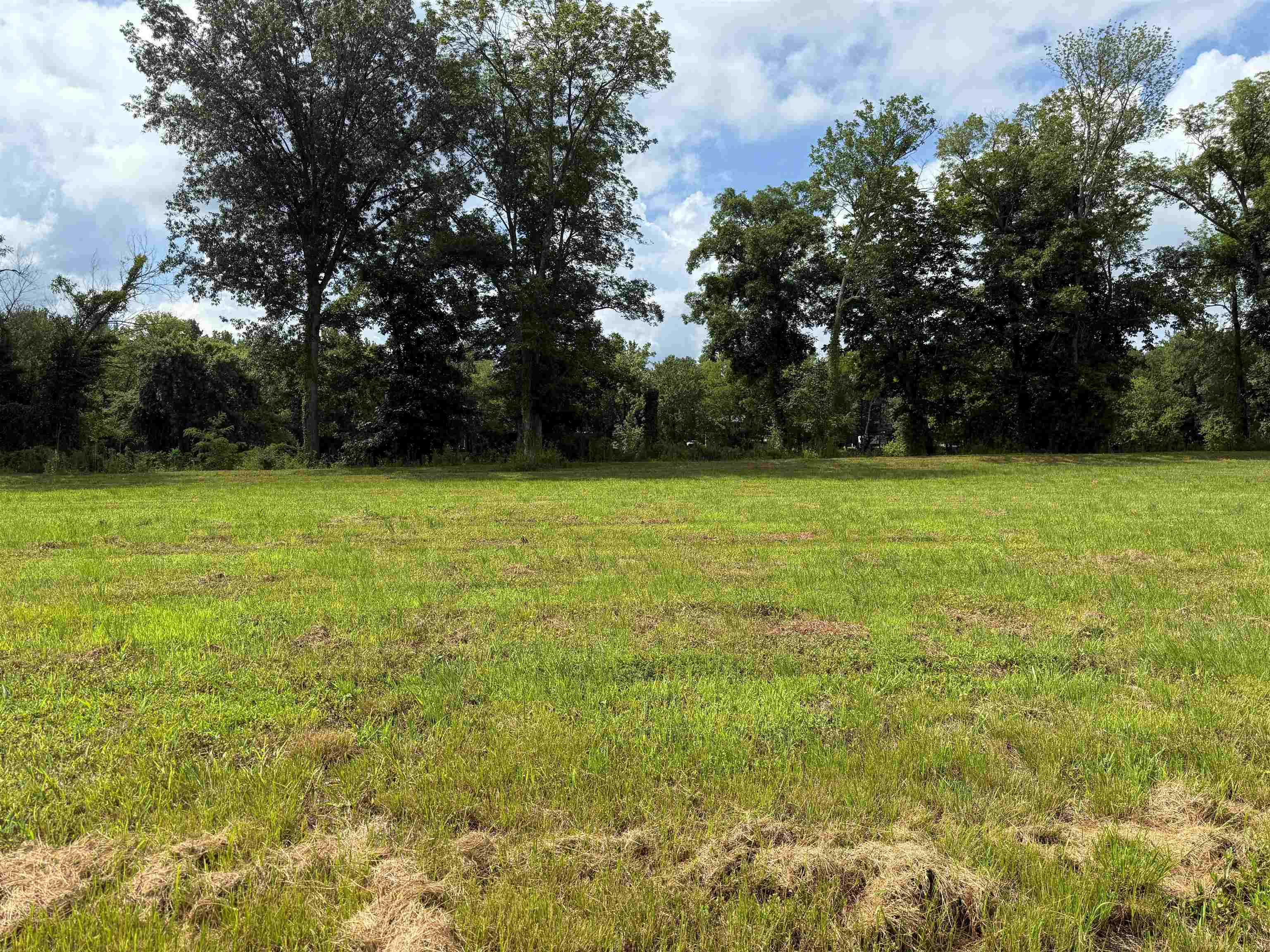 110 Cravens Rd Property Photo 3