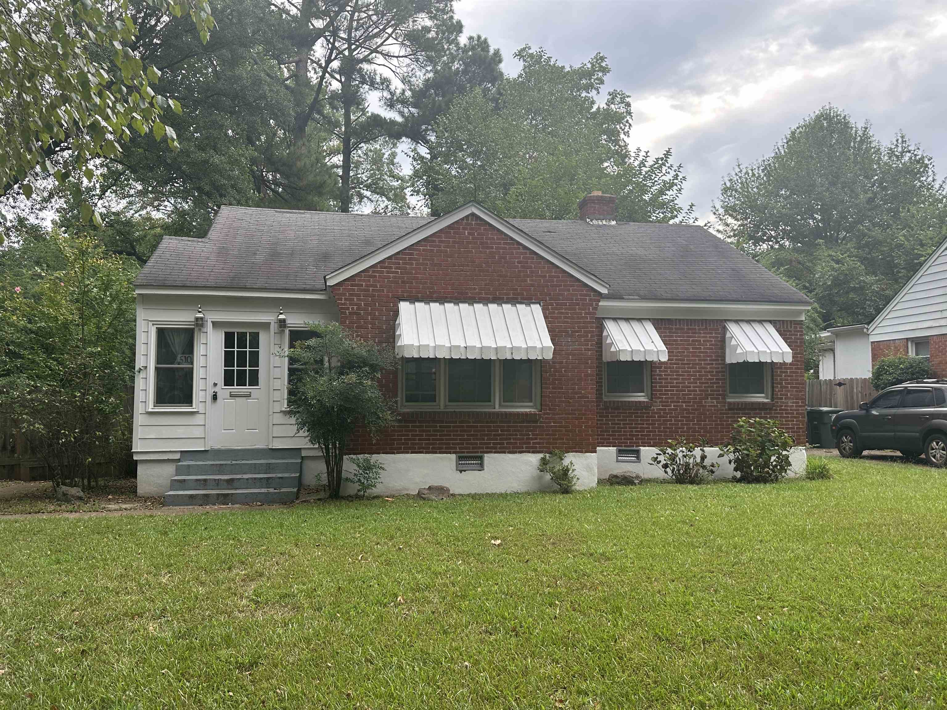 510 Vaughn Rd Property Photo 1