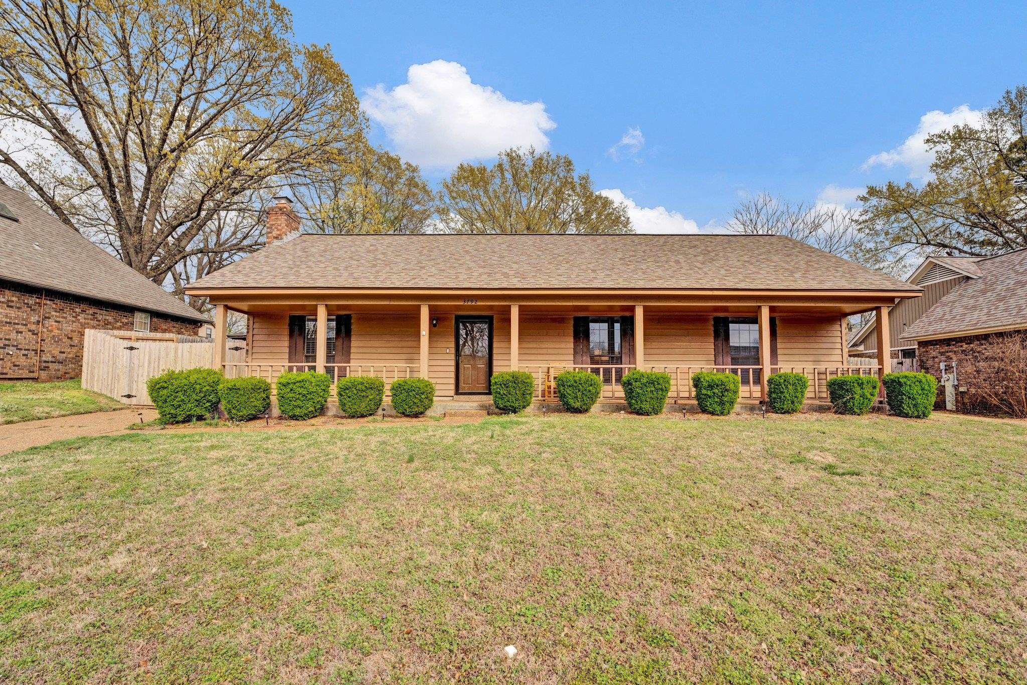 3792 Stonehill Dr Property Photo 1