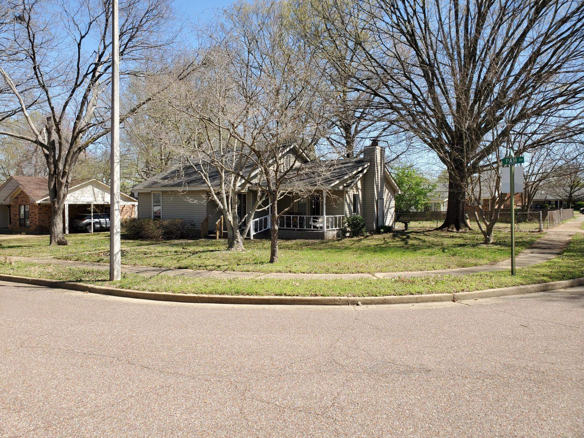 6974 Pam Dr Property Photo 1