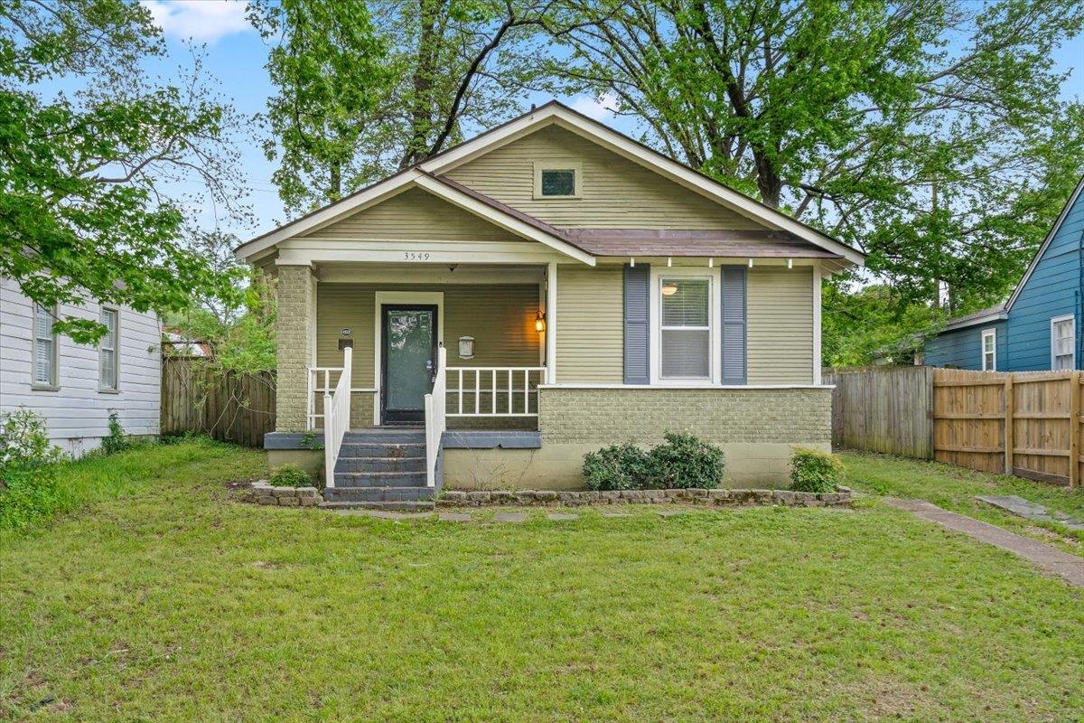3549 MARION AVE Property Photo 1