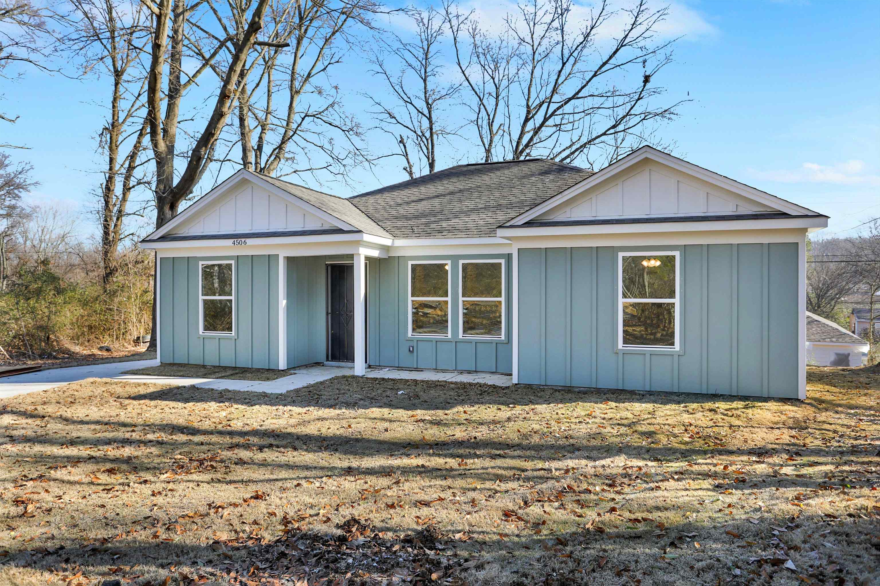 4438 SUNNY VIEW DR Property Photo 1
