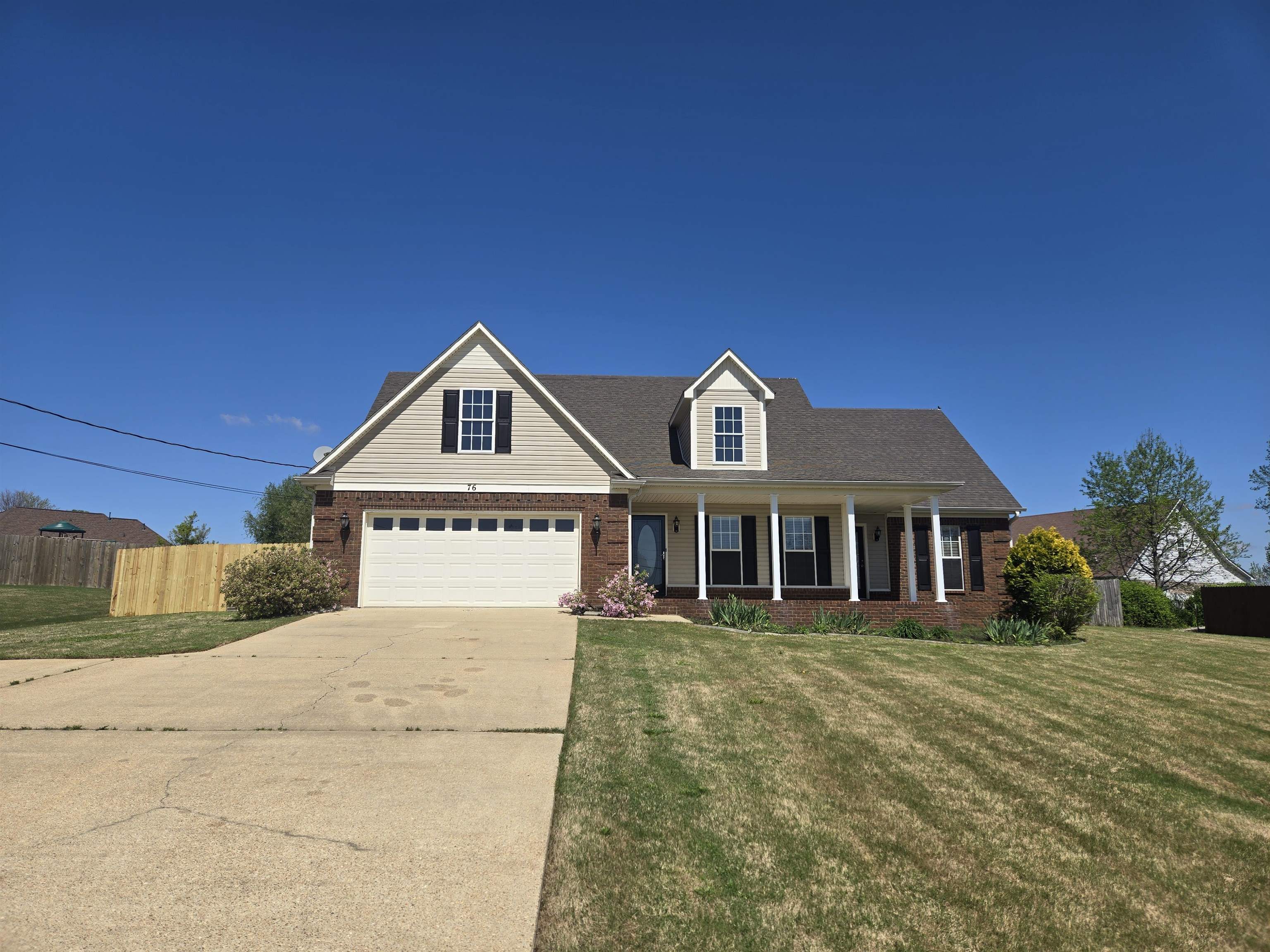 76 Colonial Woods Dr Property Photo 1