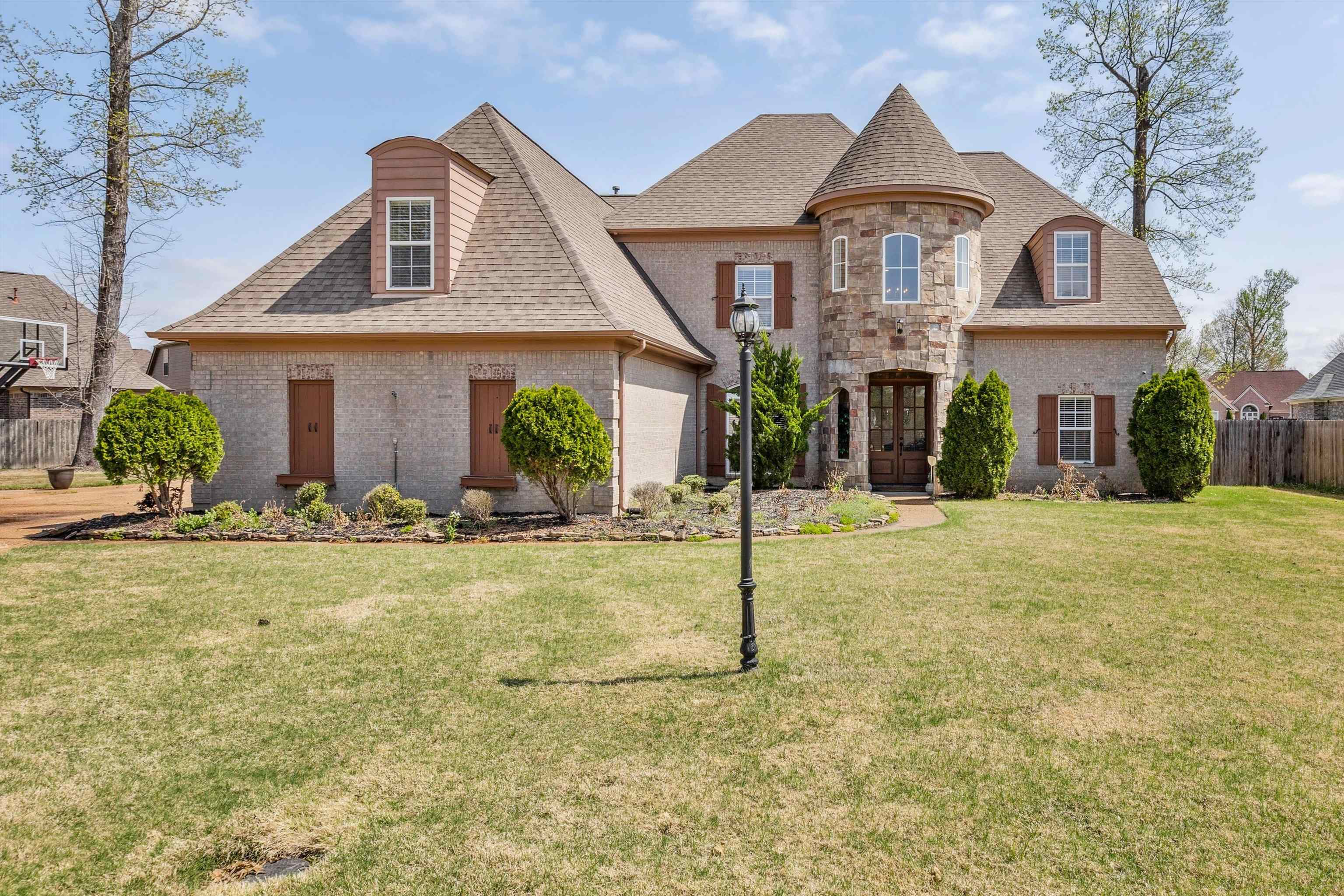 1068 Woodland Glade Cv N Property Photo 1