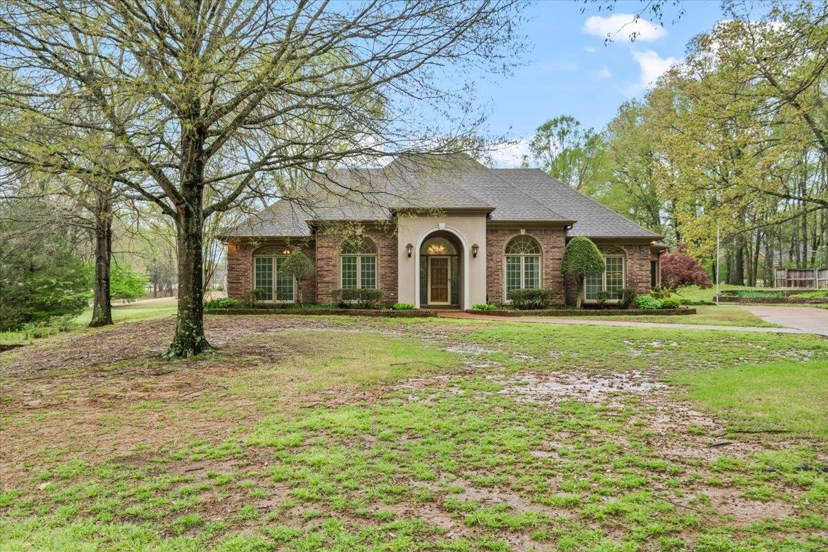300 Forest Glade Cv Property Photo 1