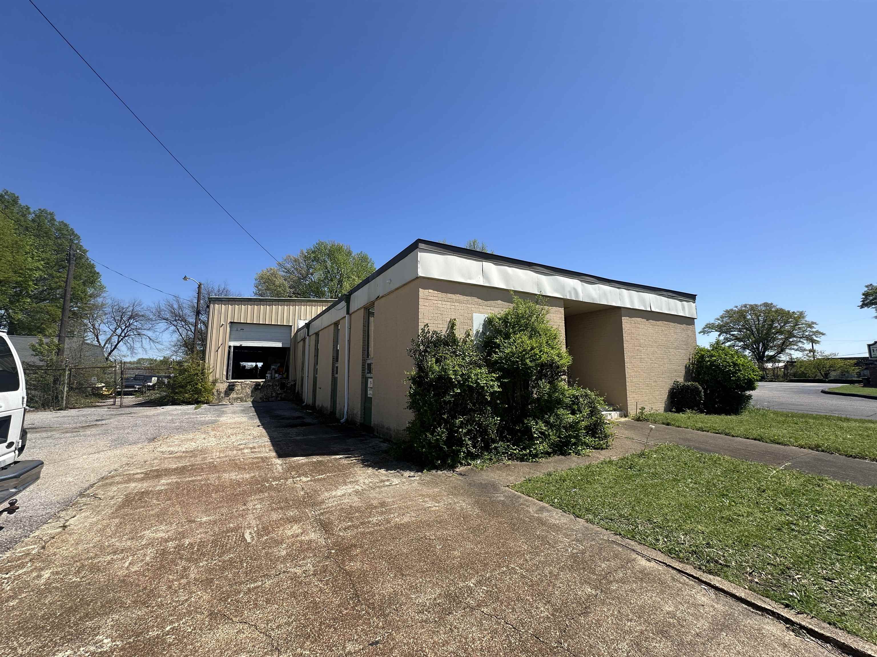 3314 Millbranch Rd Property Photo 1