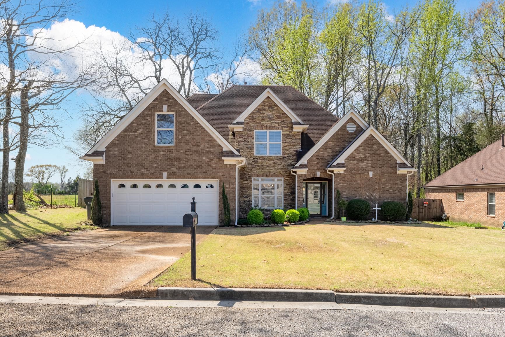 420 Running Brook Dr Property Photo 1