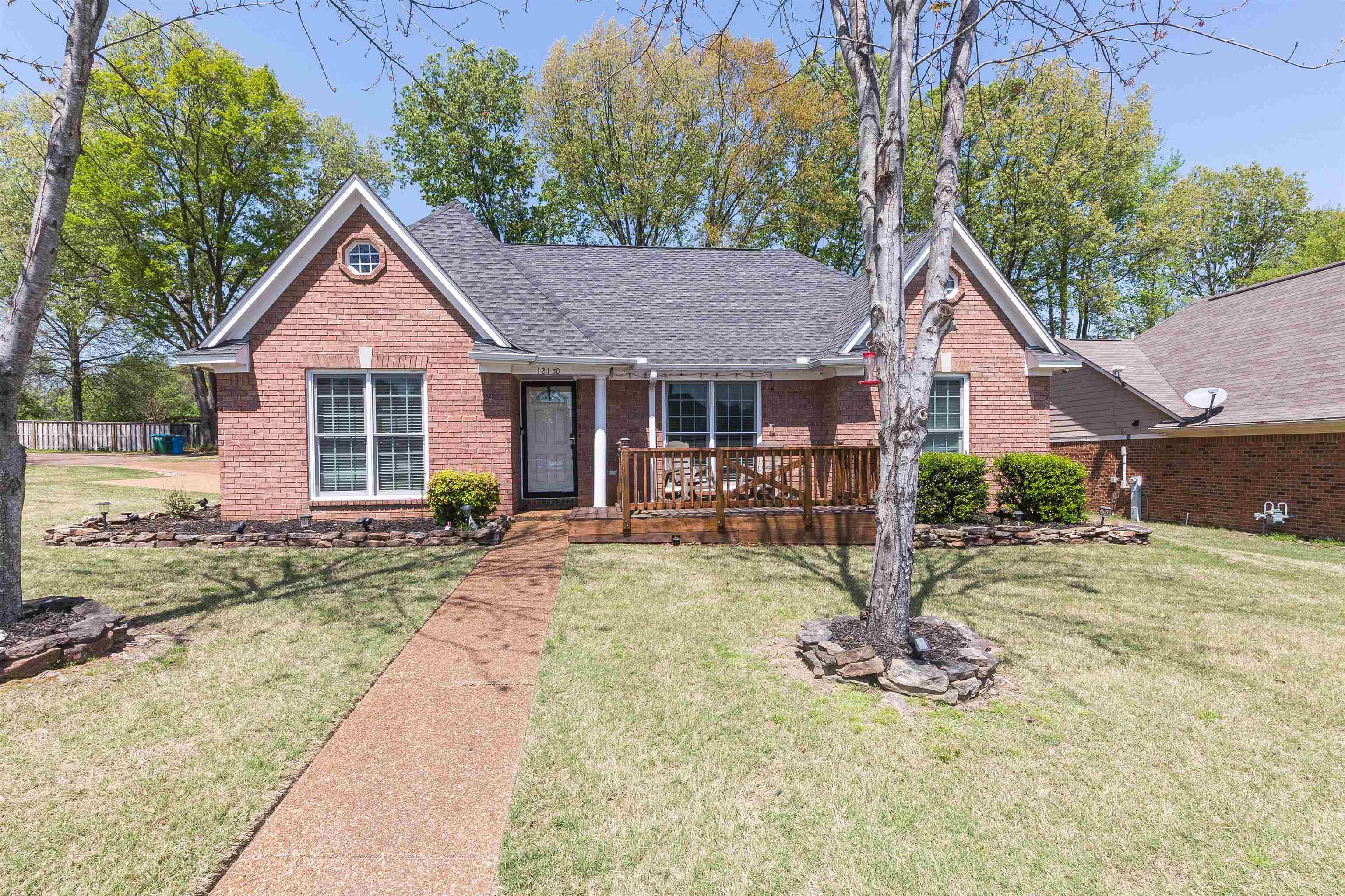 12150 Osborne Grove Dr Property Photo 1