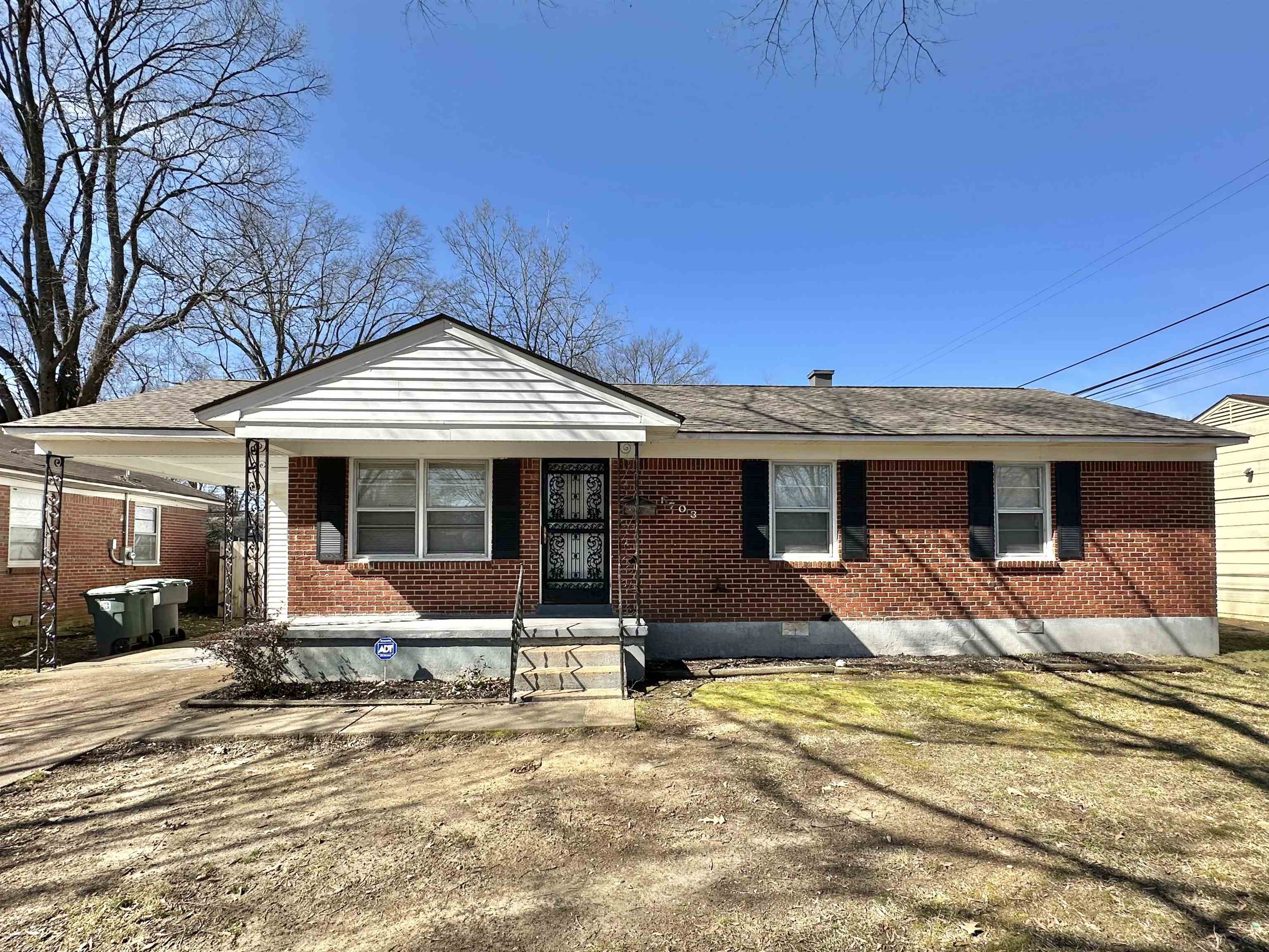 1703 Cornelia Ln Property Photo 1