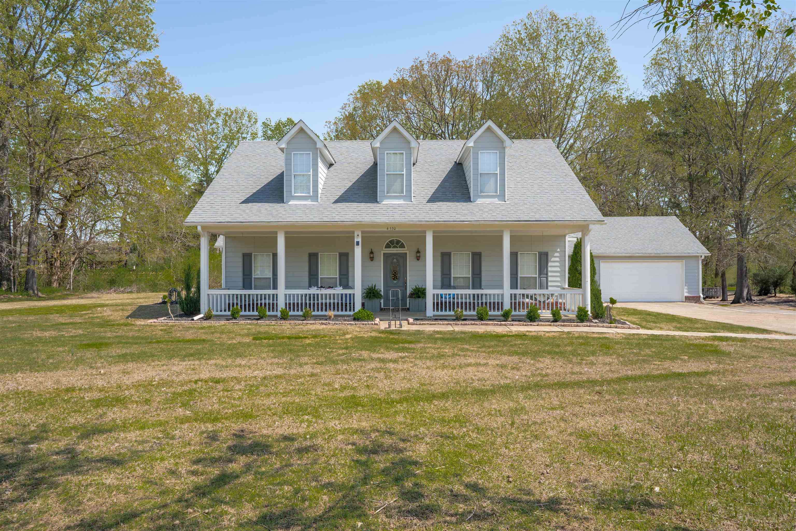 4530 Mcfadden Dr Property Photo 1
