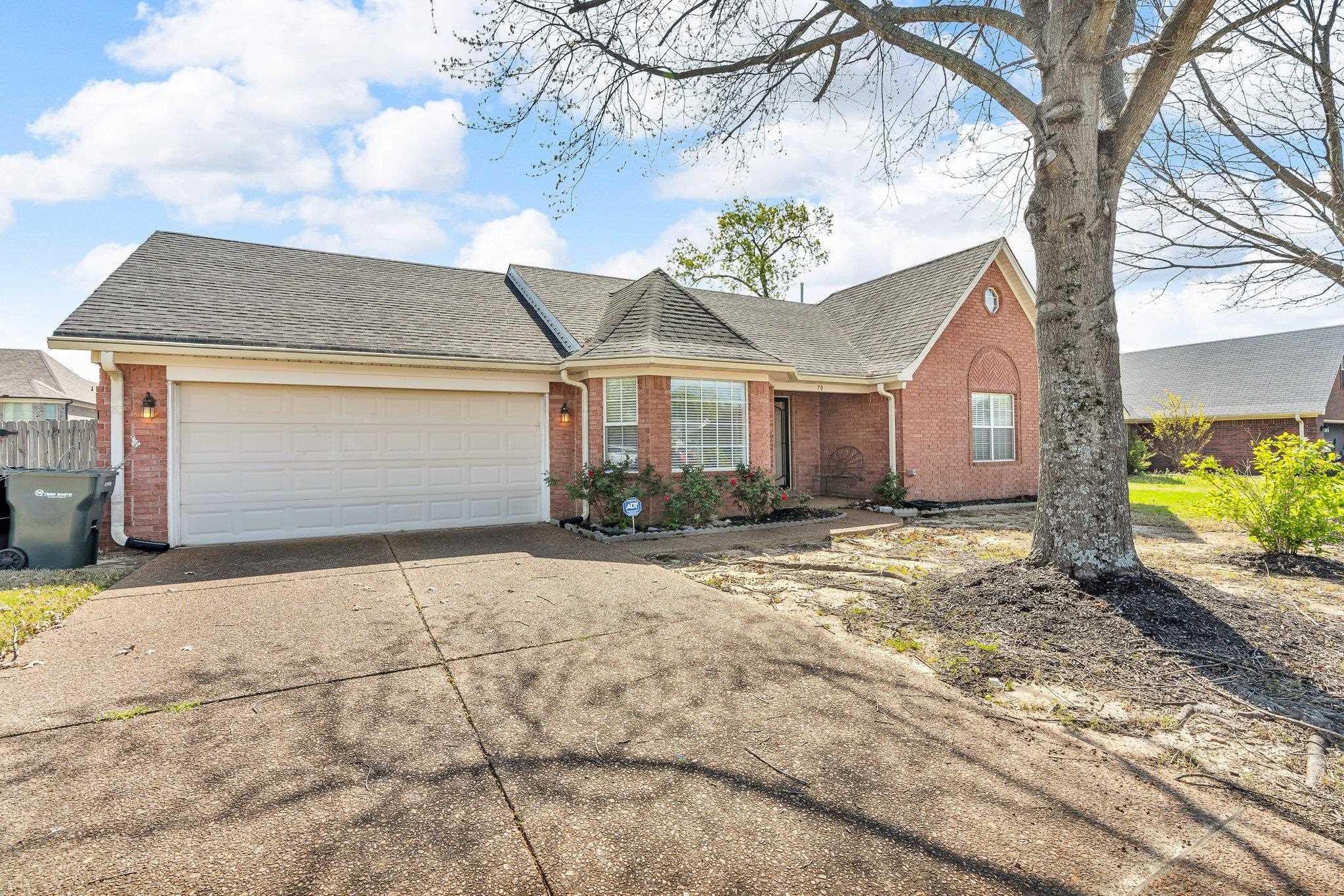 70 Winding Creek Dr Property Photo 1