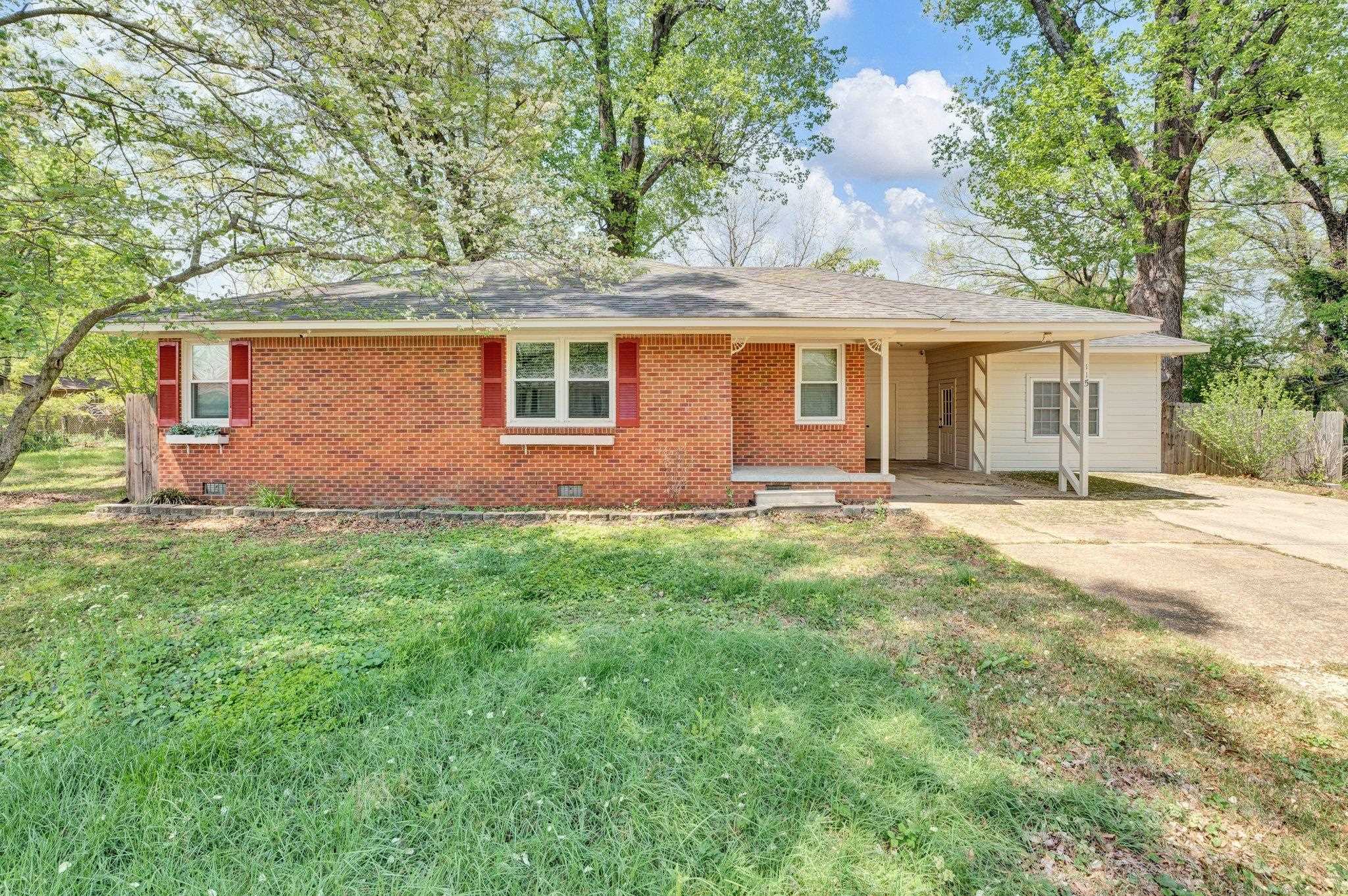 115 Wiley Dr Property Photo 1