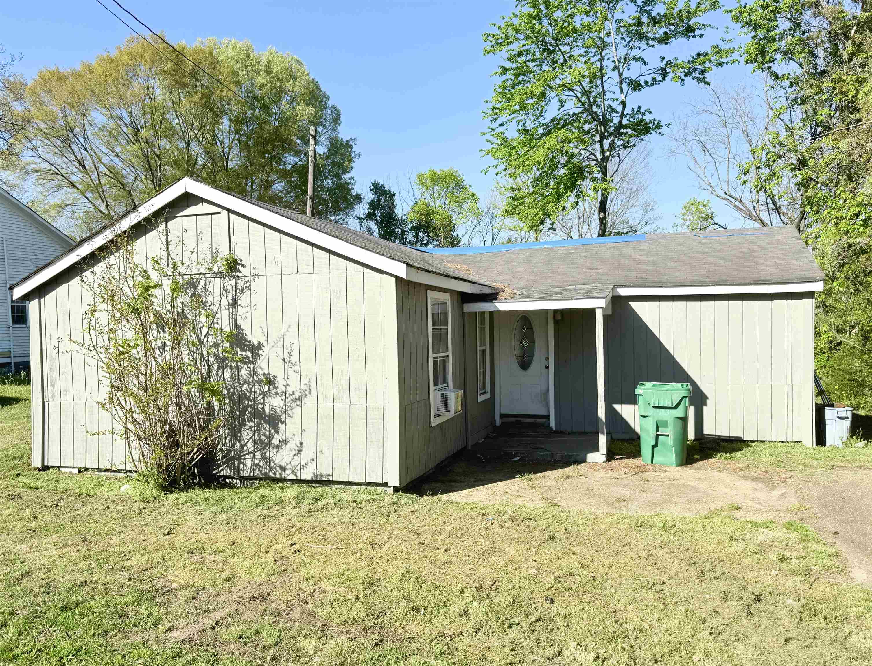 12034 Main St Property Photo 1