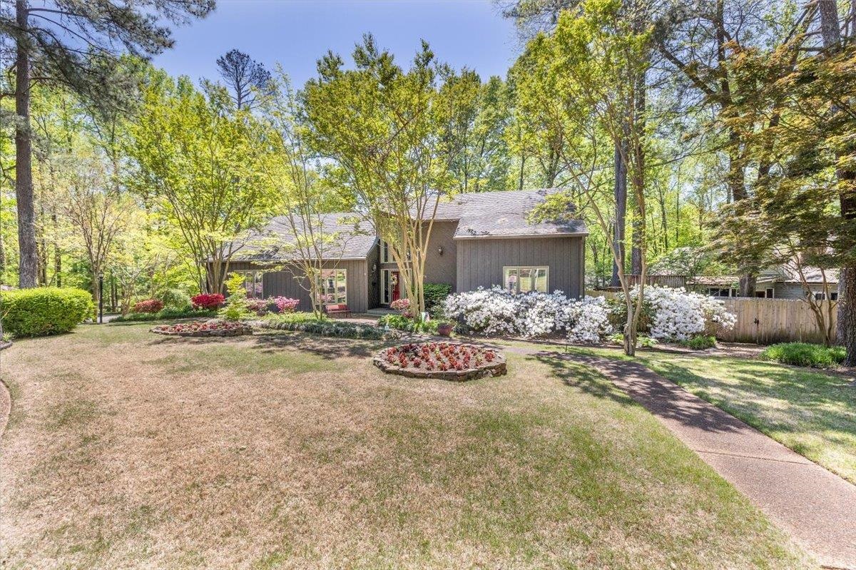 2446 Regents Walk Property Photo 1