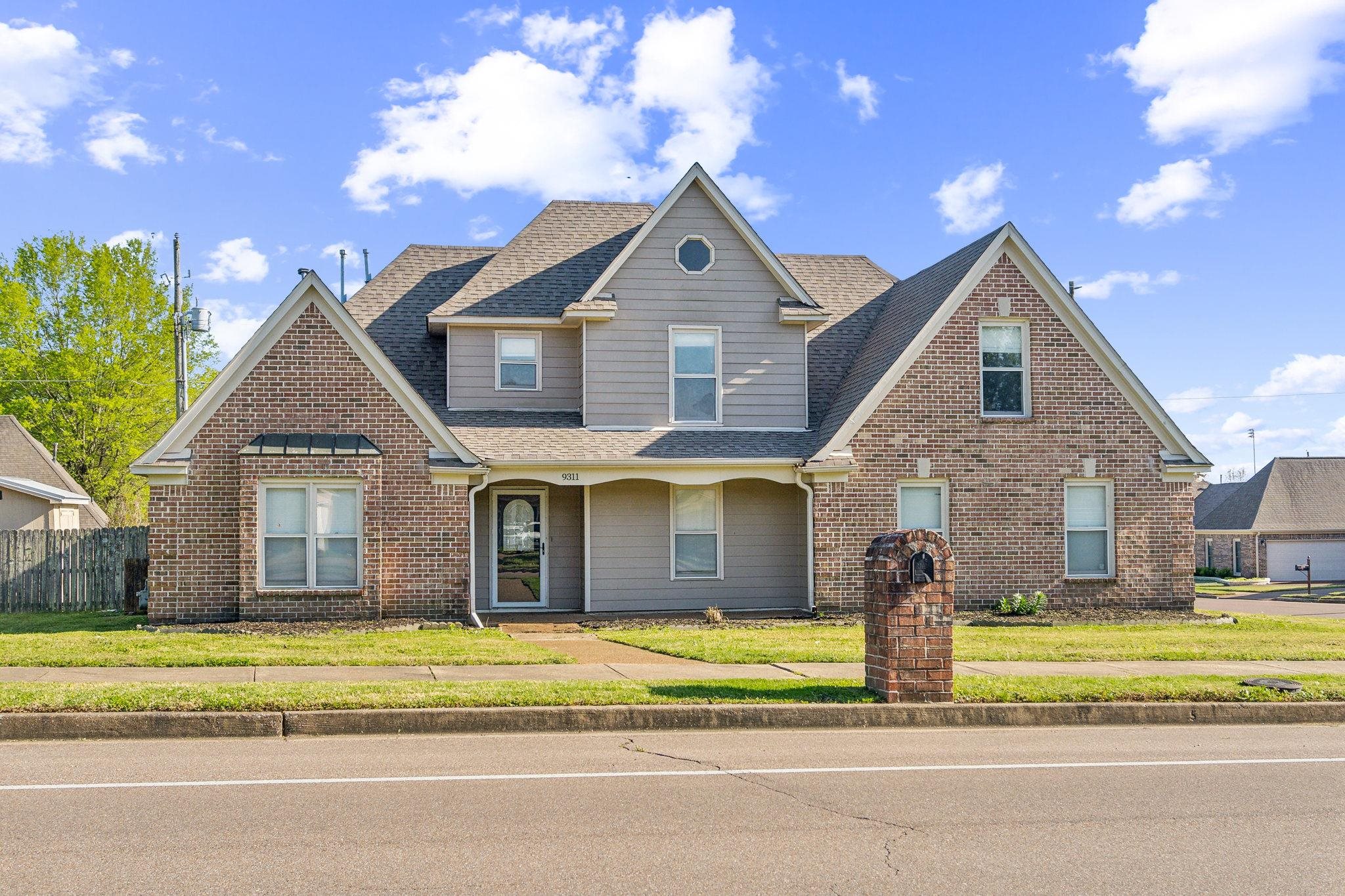 9311 Chimneyrock Blvd Property Photo 1