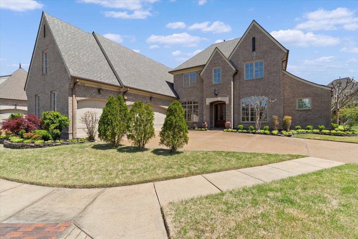 9248 Liggon Green Ln Property Photo 1
