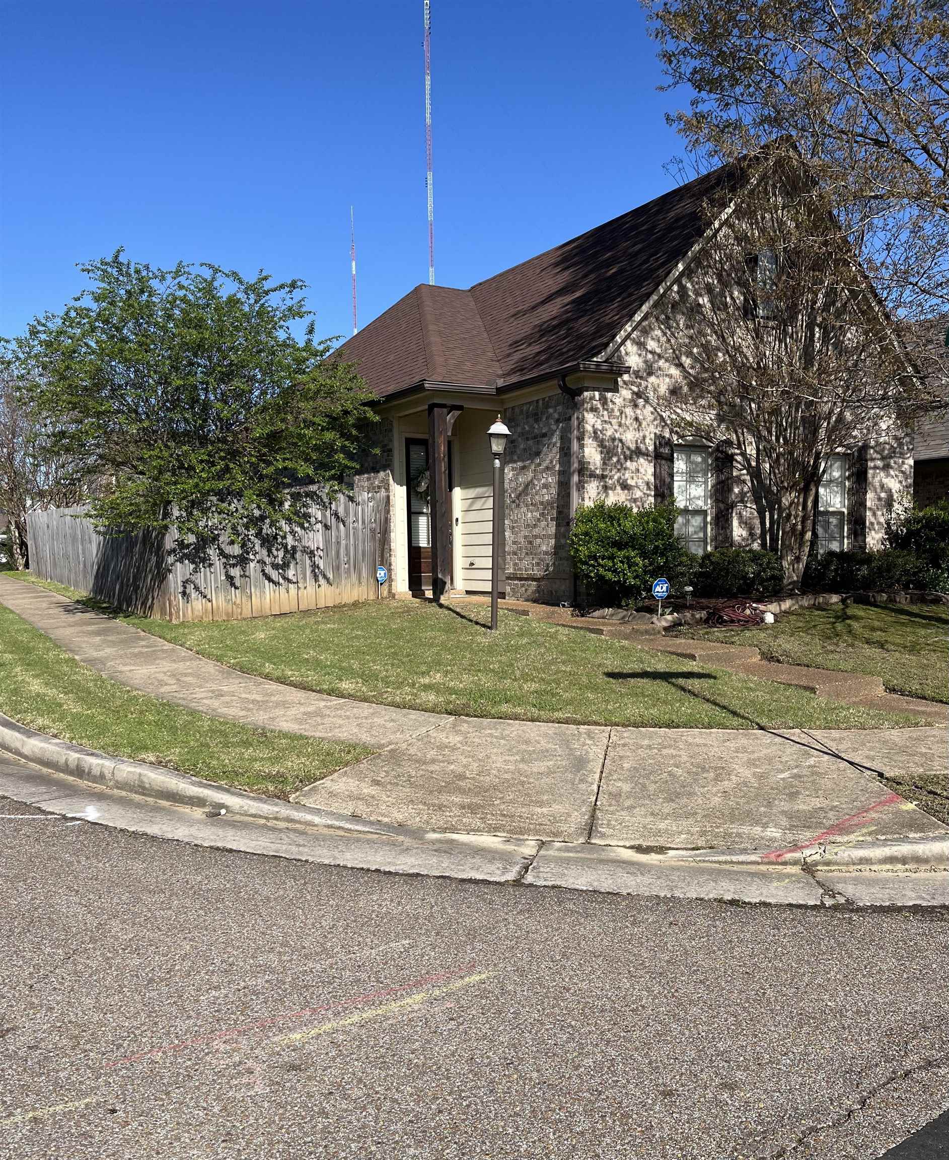 967 Crayton Ridge Dr Property Photo 1