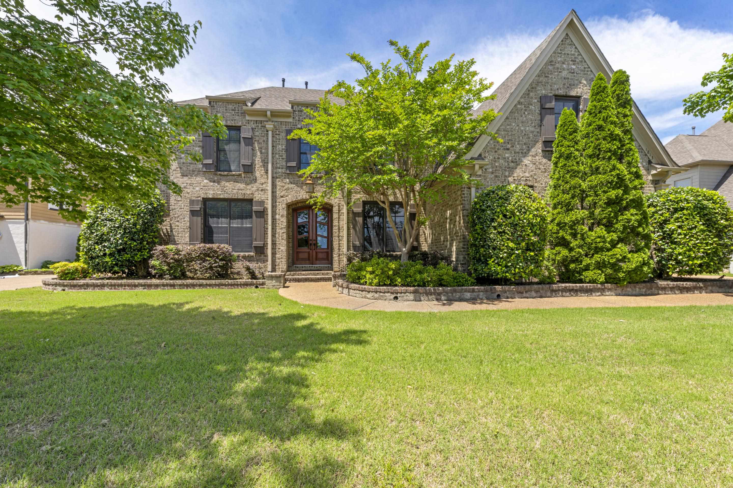 1813 Shoal Creek Ln Property Photo 1