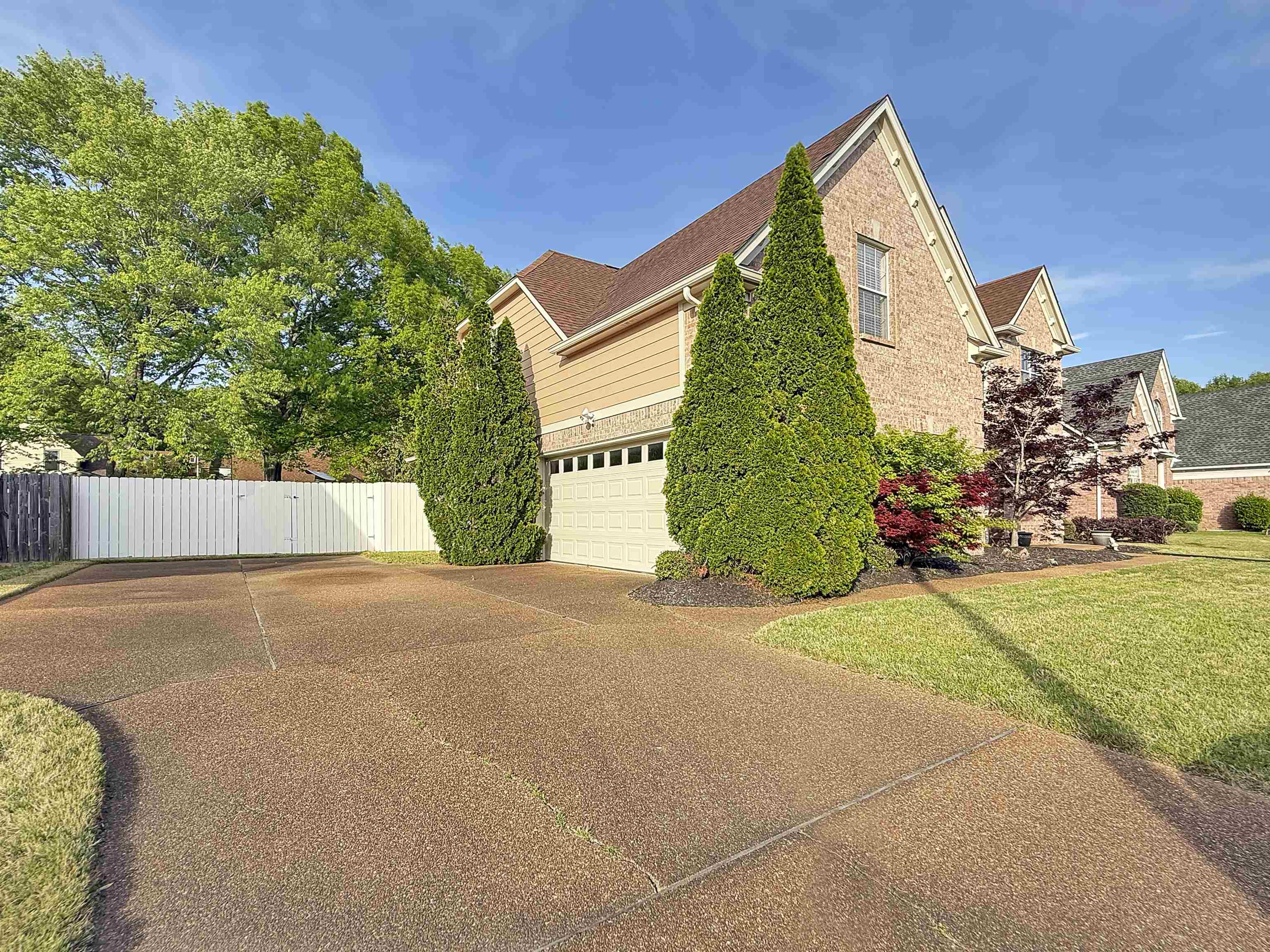 8458 Trondheim Dr Property Photo 1