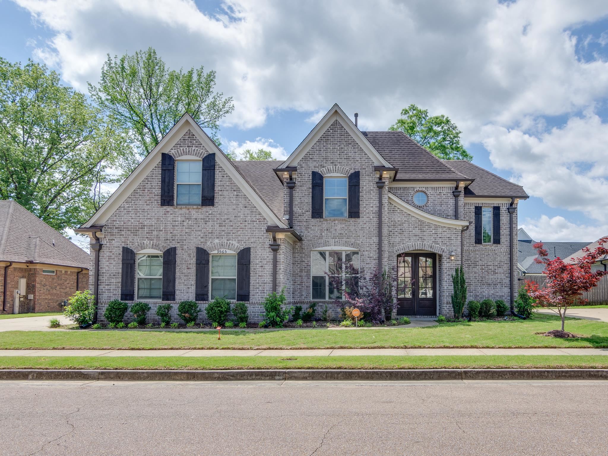 9565 Grays Song Dr Property Photo 1