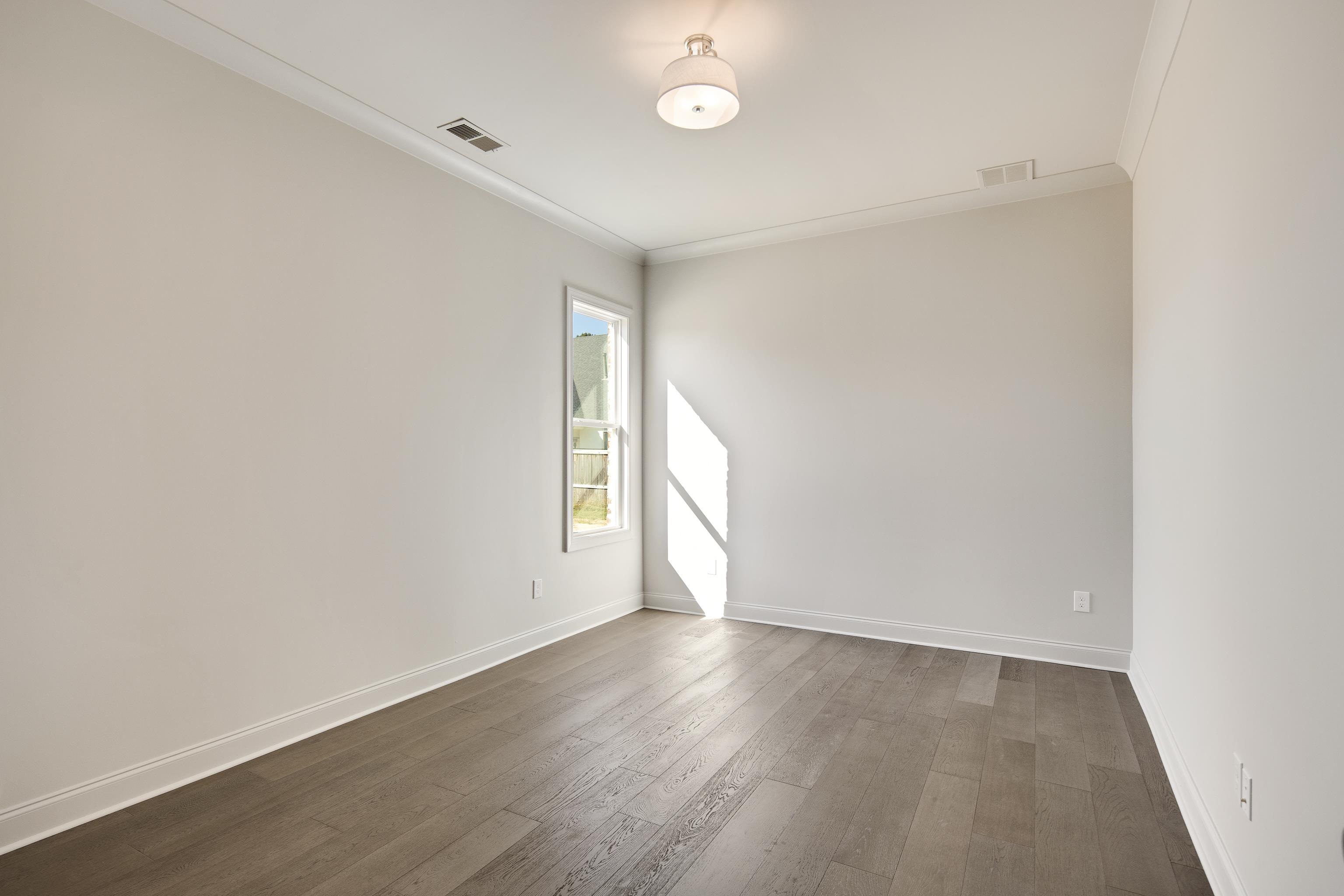 1343 Kate Dr Property Photo 24