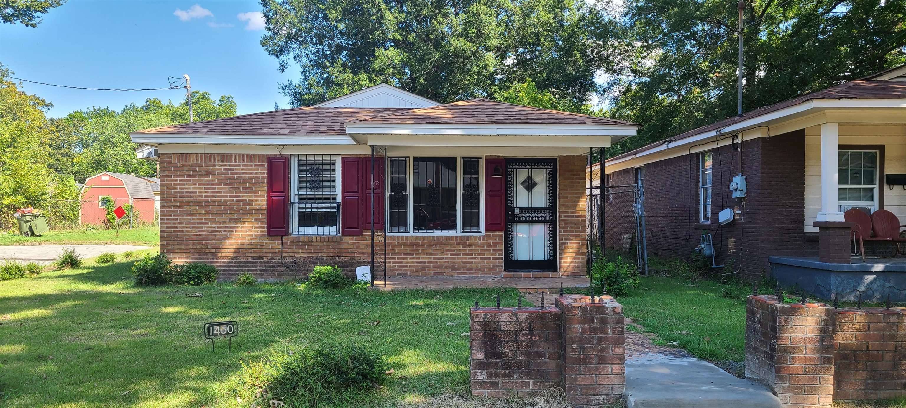 1450 Lambert St Property Photo 1