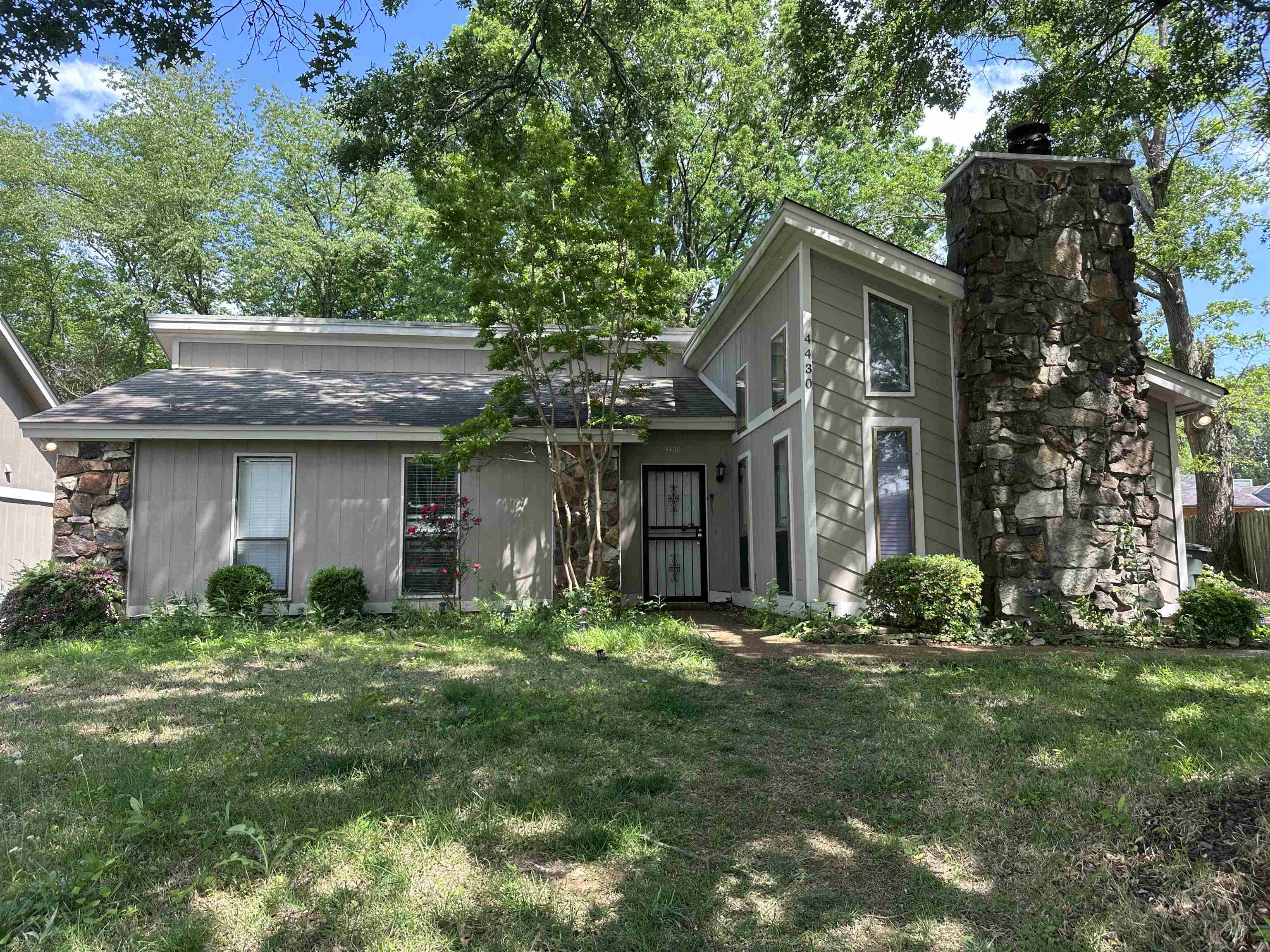 4430 Crescent Park Dr Property Photo 1