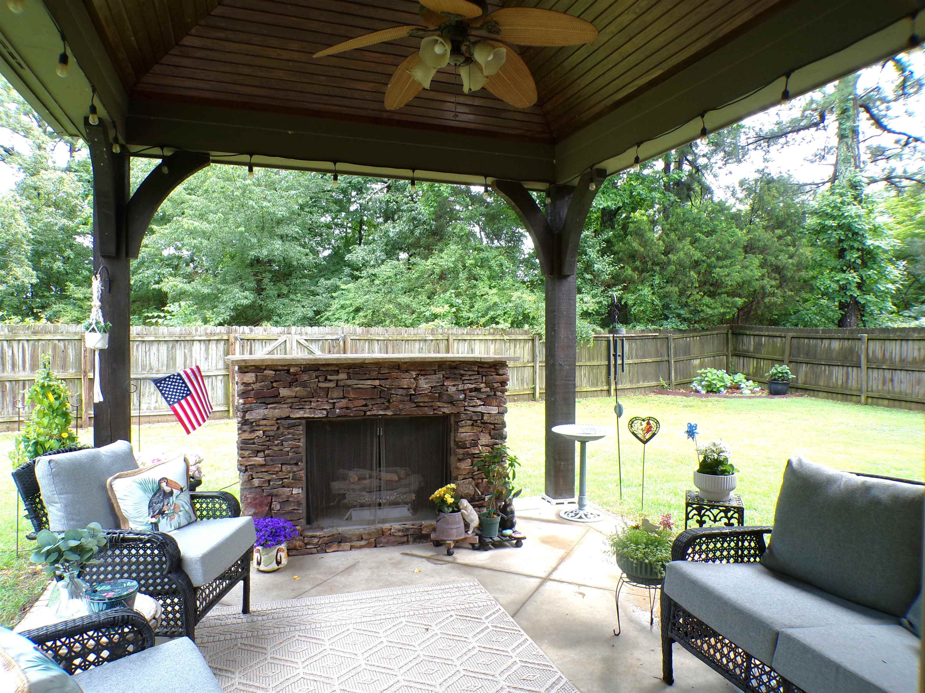 7327 Winterbrook Ln Property Photo 1