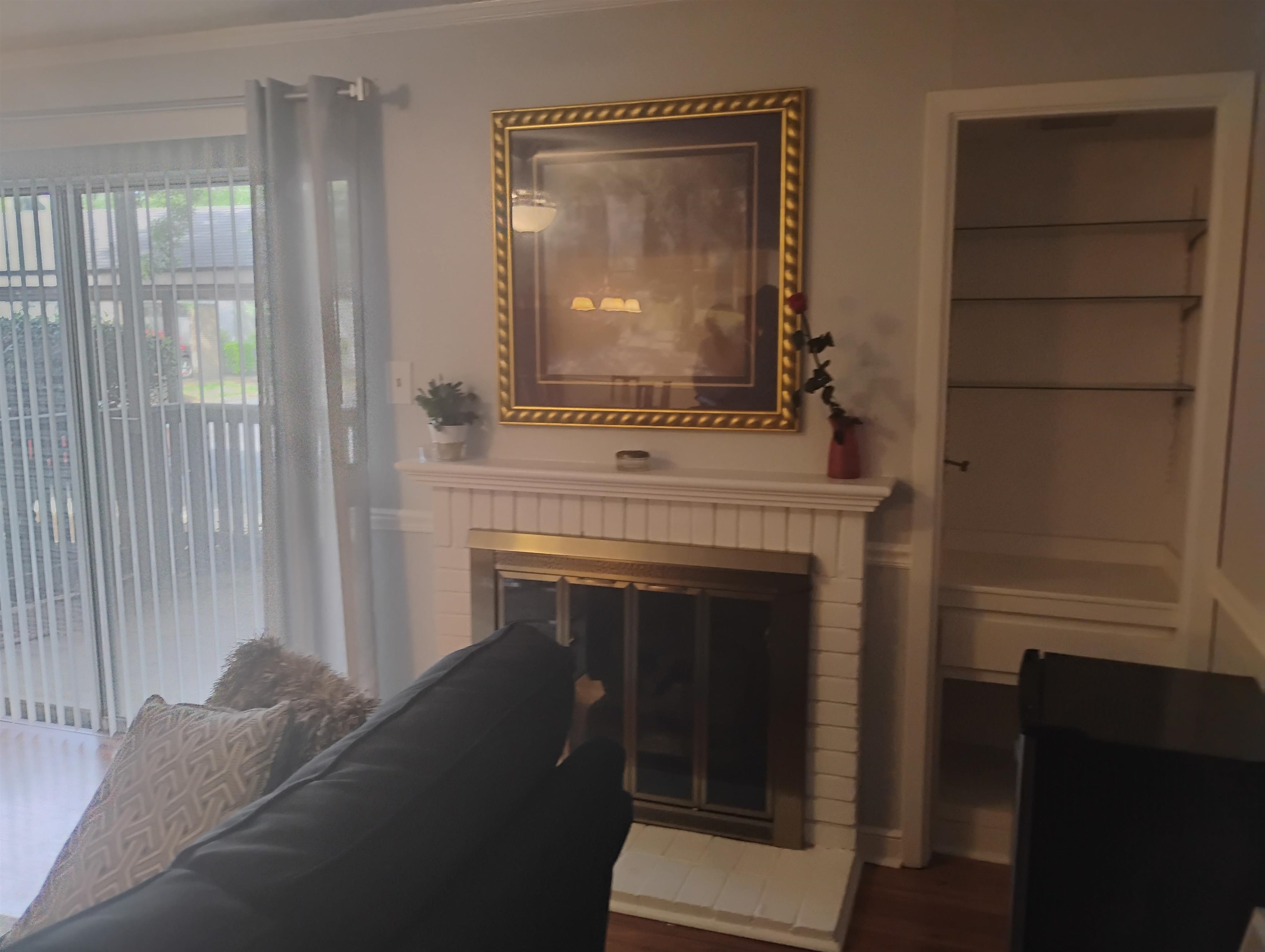 855 Creekside St Property Photo 1