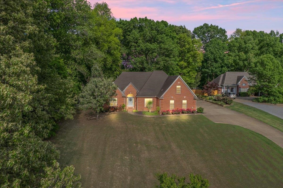 375 Leggett Dr Property Photo 1