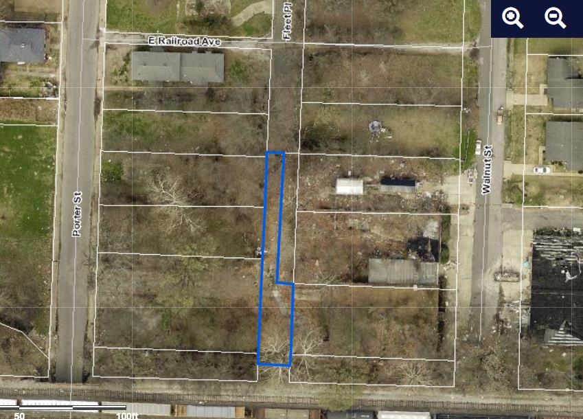 811 Porter St Property Photo 3