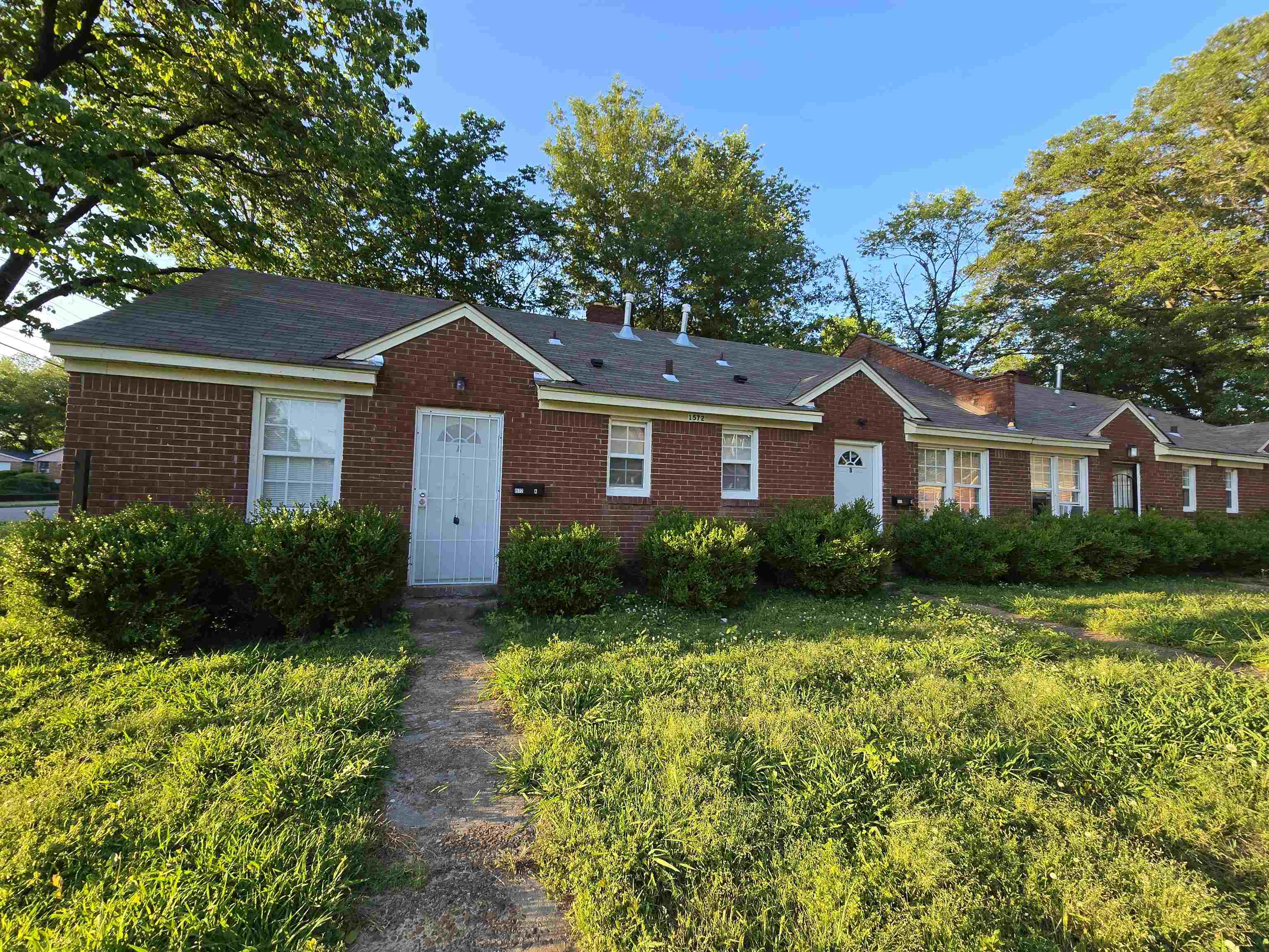 1572 Hanauer St Property Photo 3