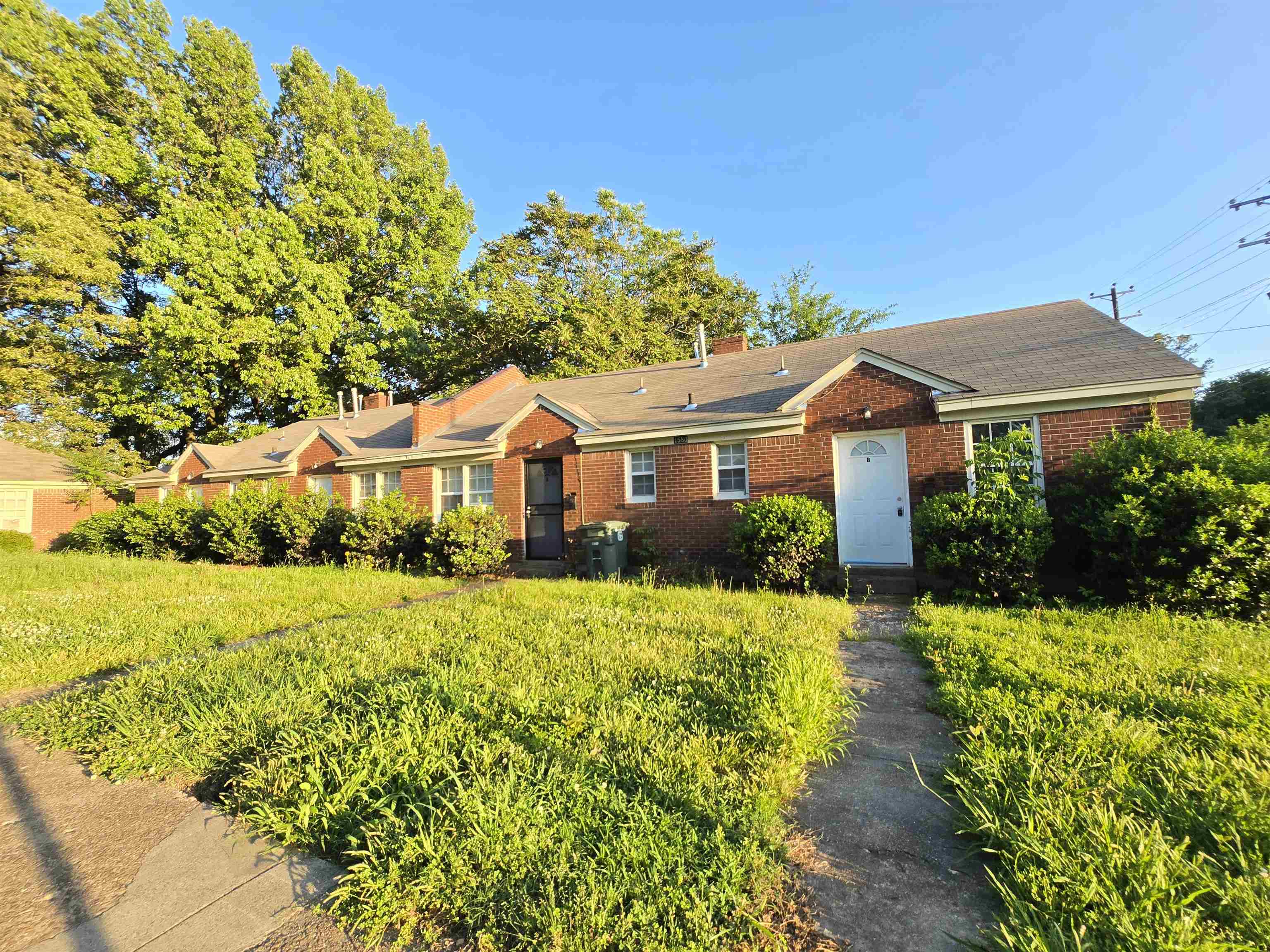 1572 Hanauer St Property Photo 4