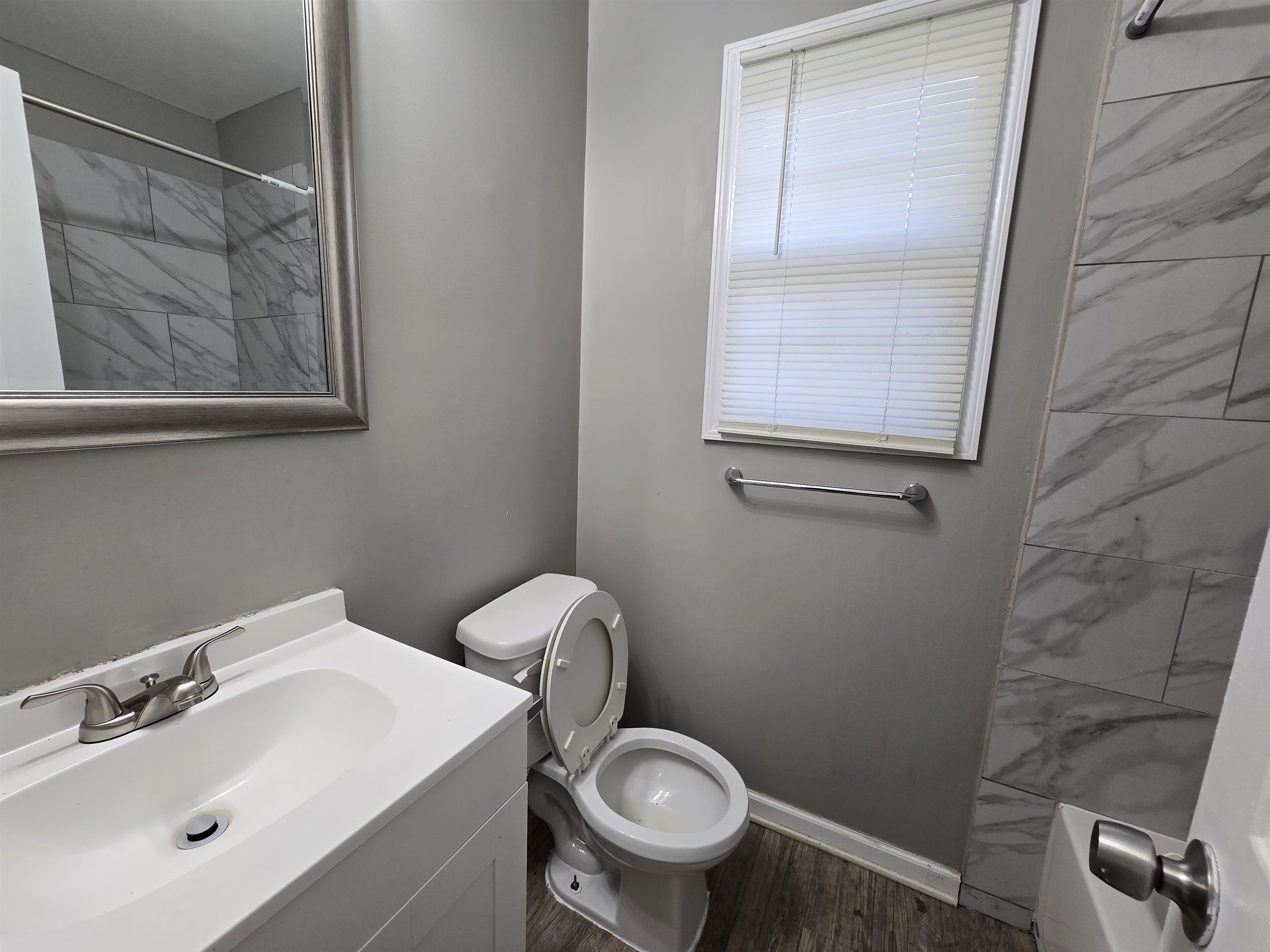 1572 Hanauer St Property Photo 15