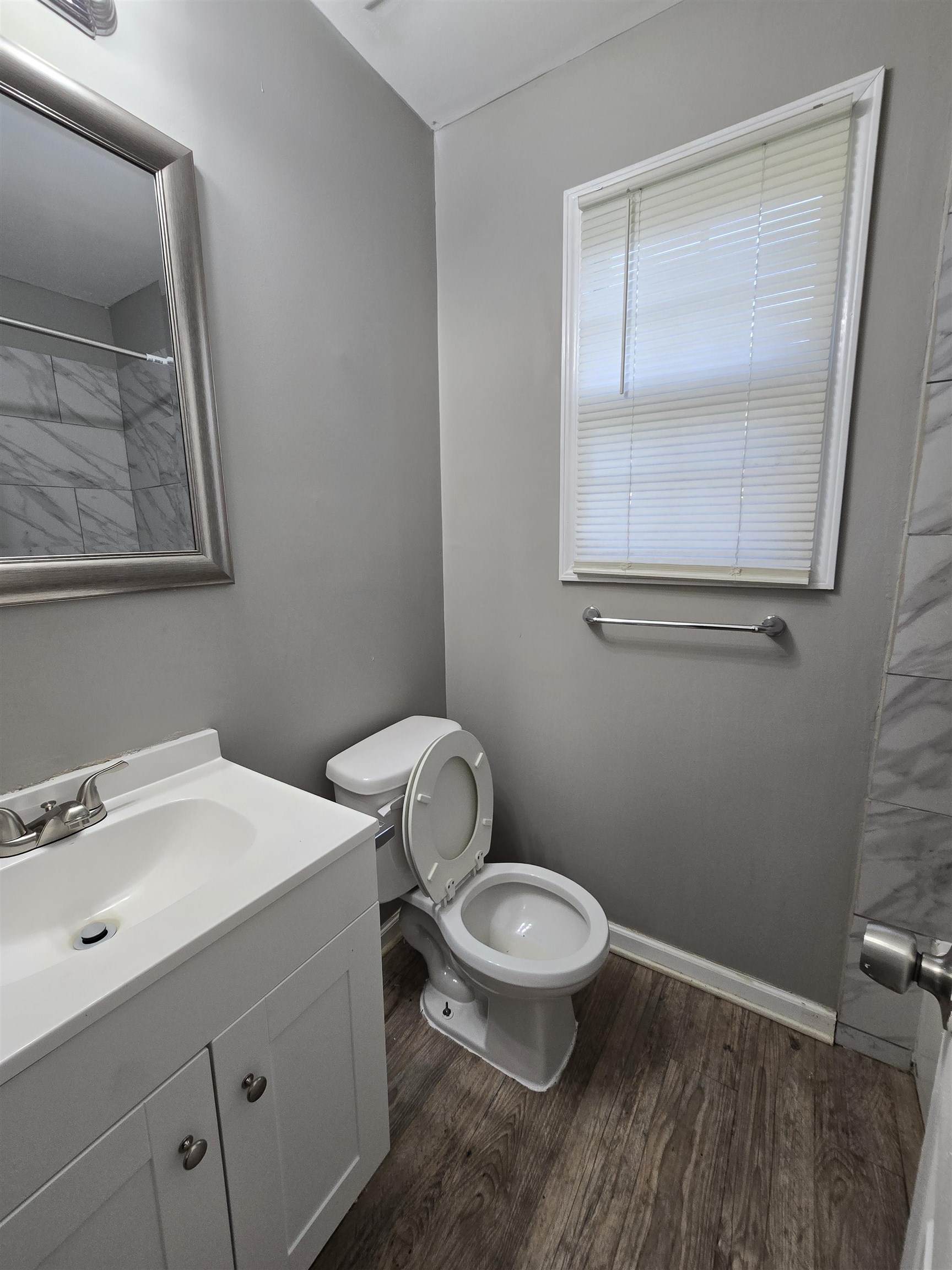 1572 Hanauer St Property Photo 16