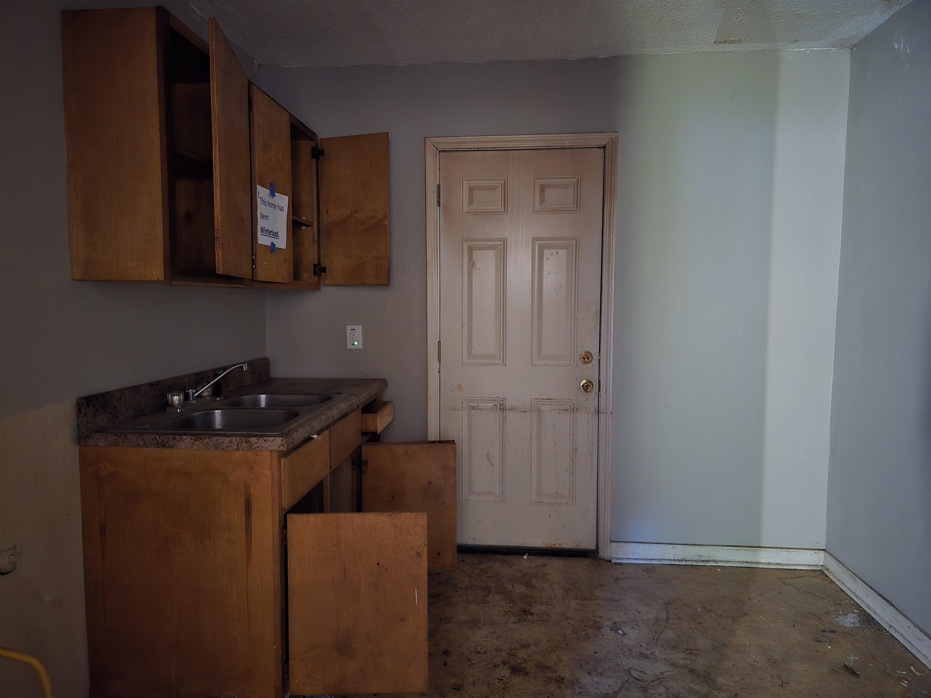 1572 Hanauer St Property Photo 26