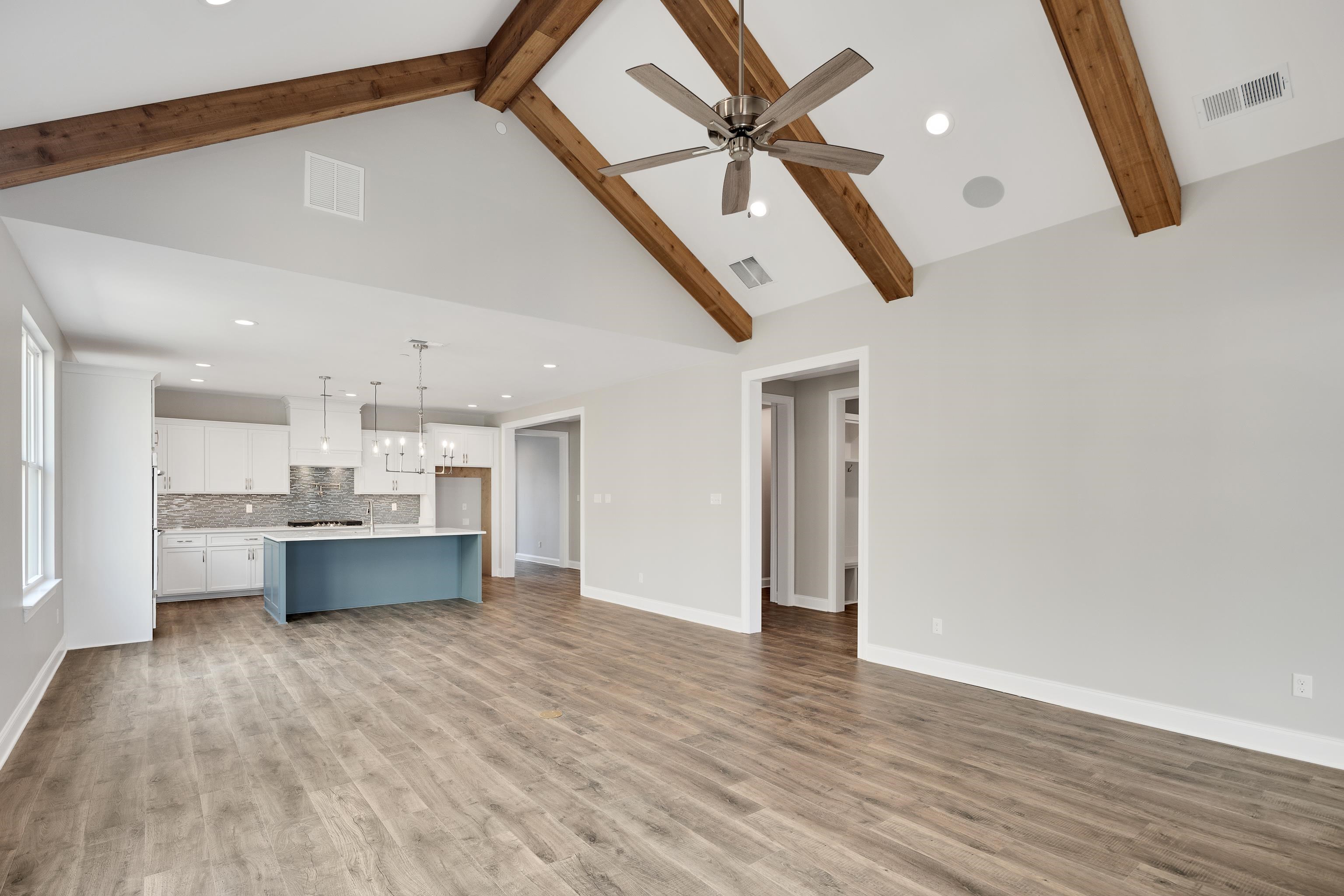 100 Rambling Rex Trl Property Photo 10
