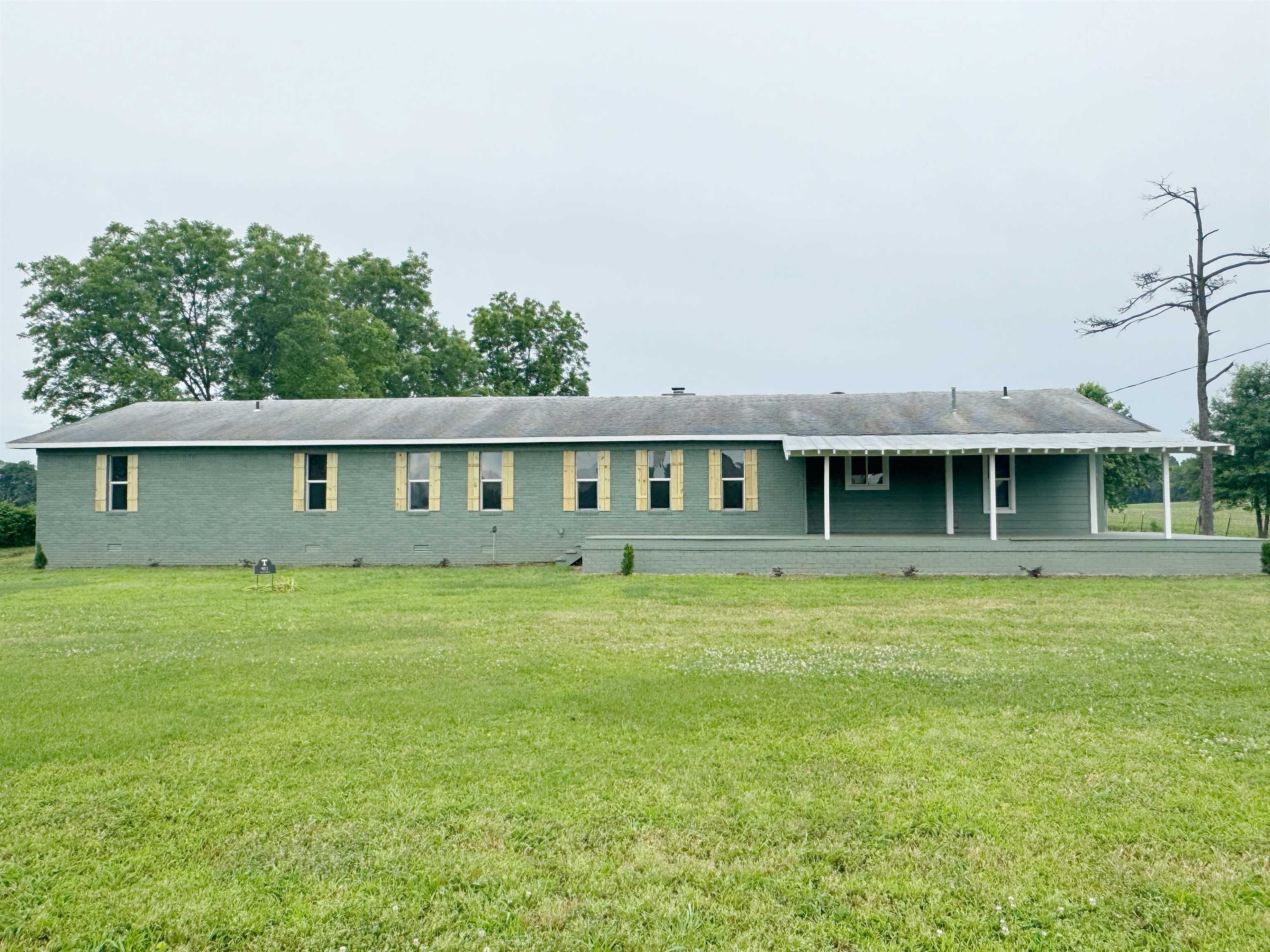 951 Sloan Rd Property Photo 1