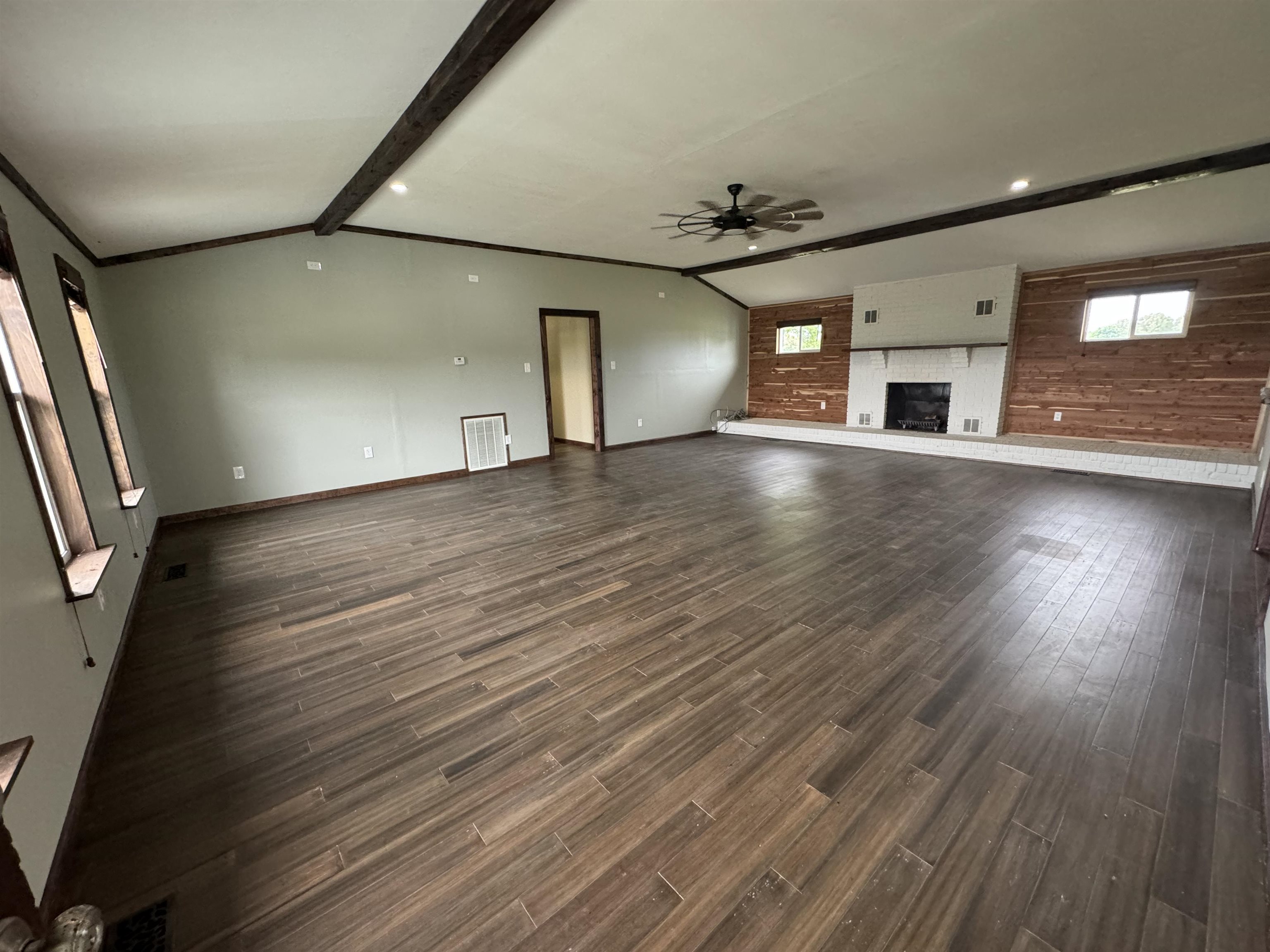 951 Sloan Rd Property Photo 1