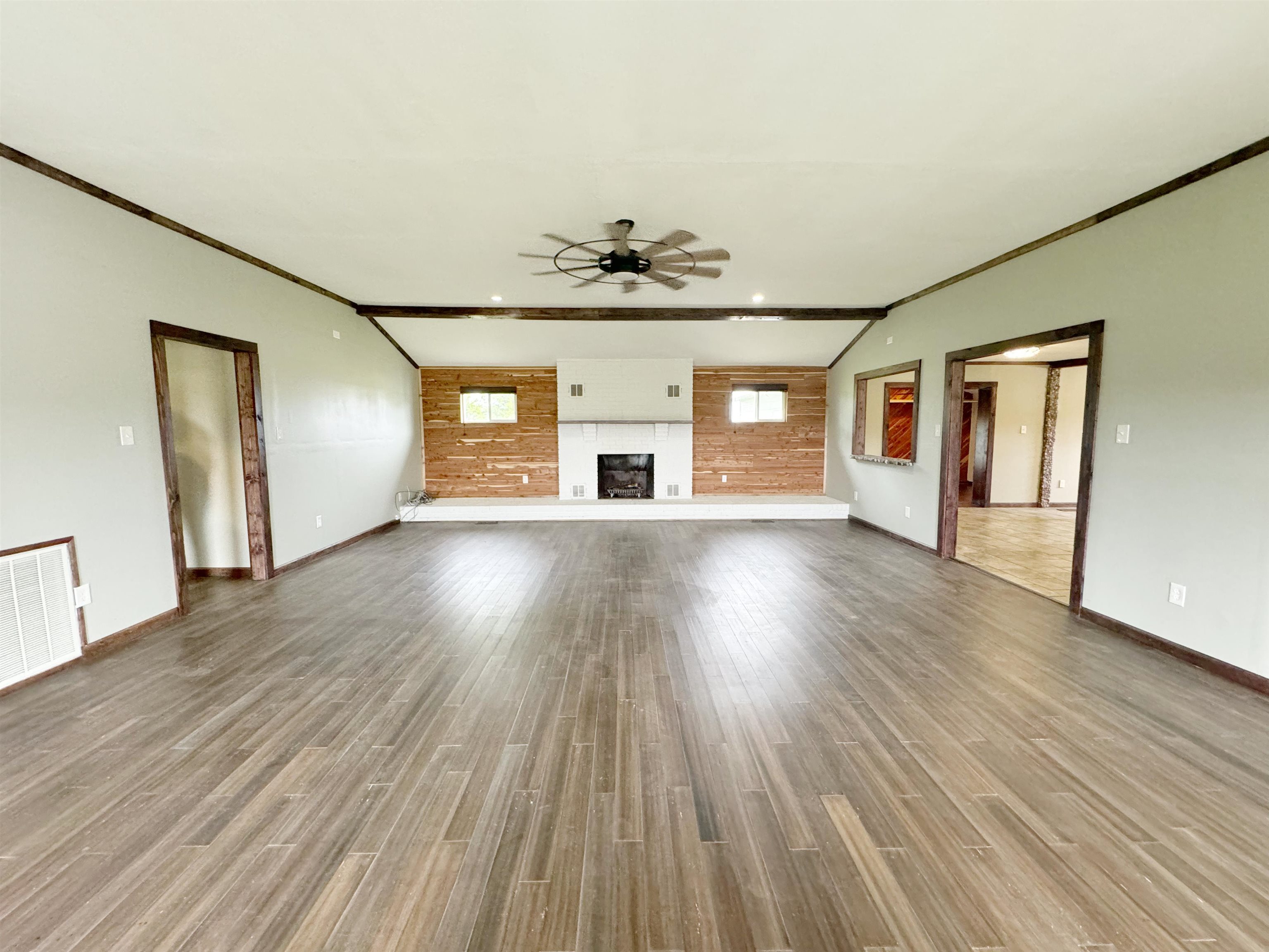 951 Sloan Rd Property Photo 5