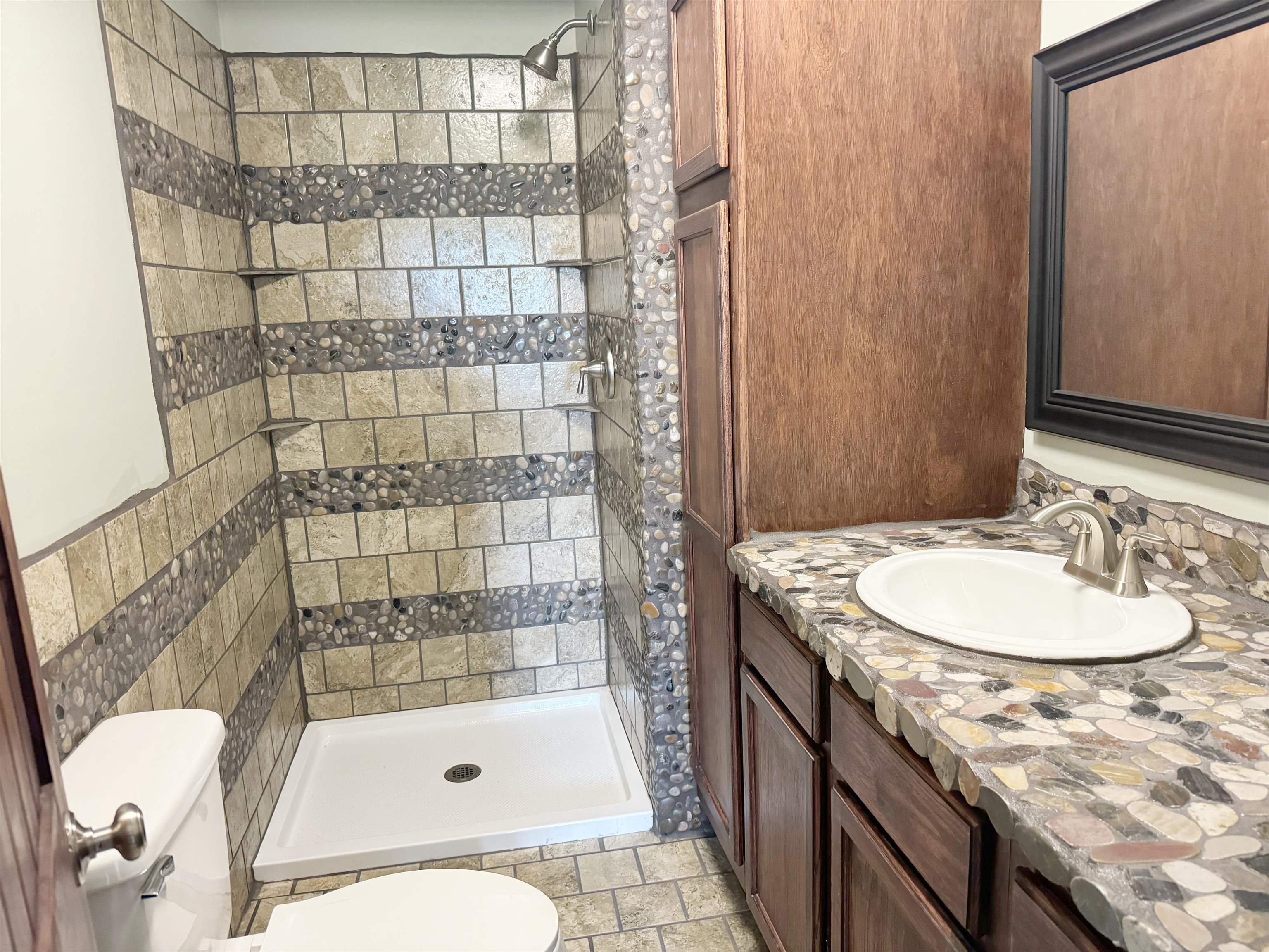 951 Sloan Rd Property Photo 16