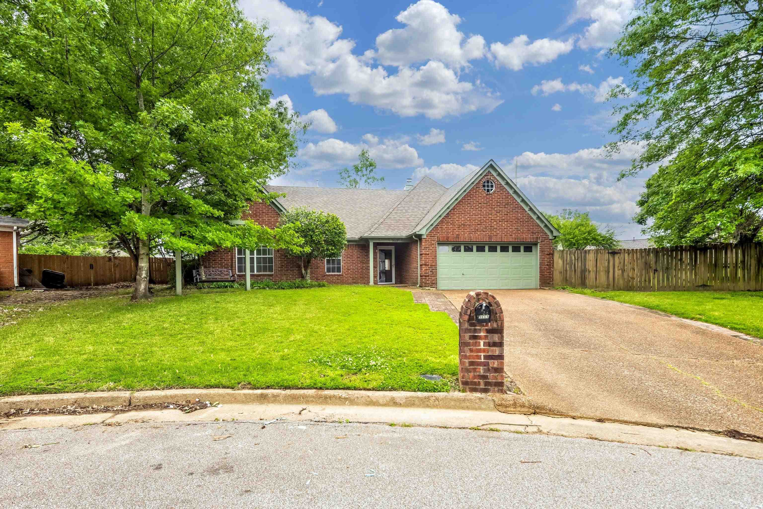 9669 Meadow Green Cv Property Photo 1