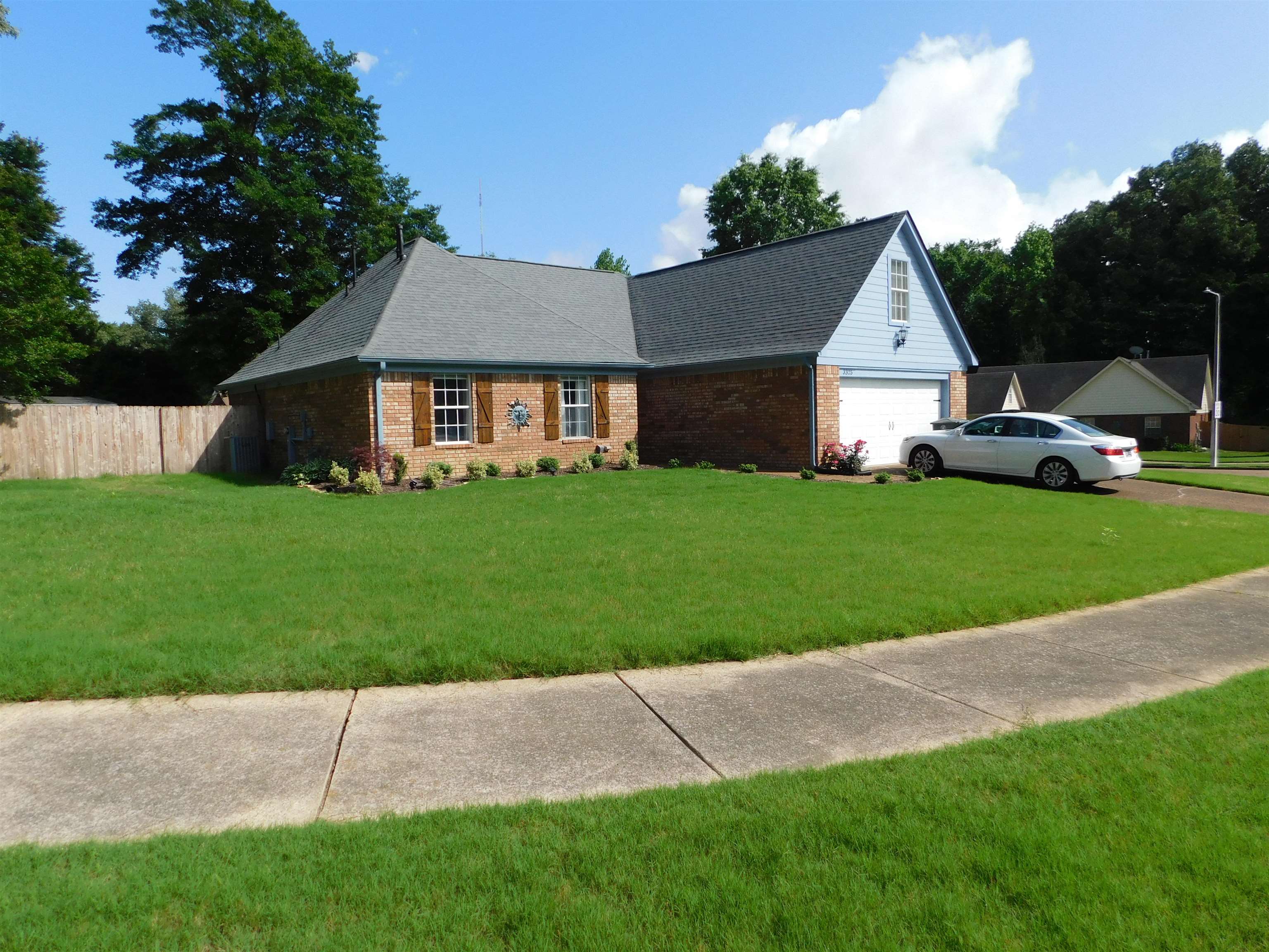 3325 Noah Ln Property Photo 1