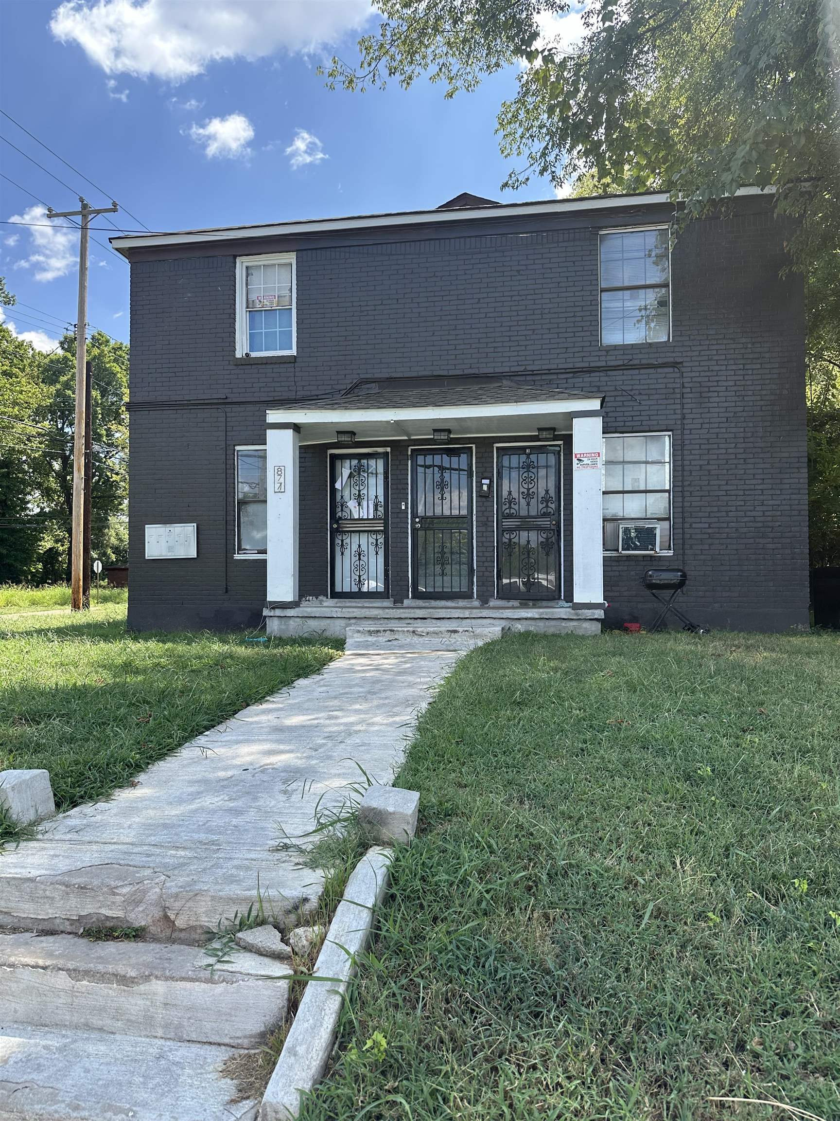 877 POLK AVE Property Photo 1