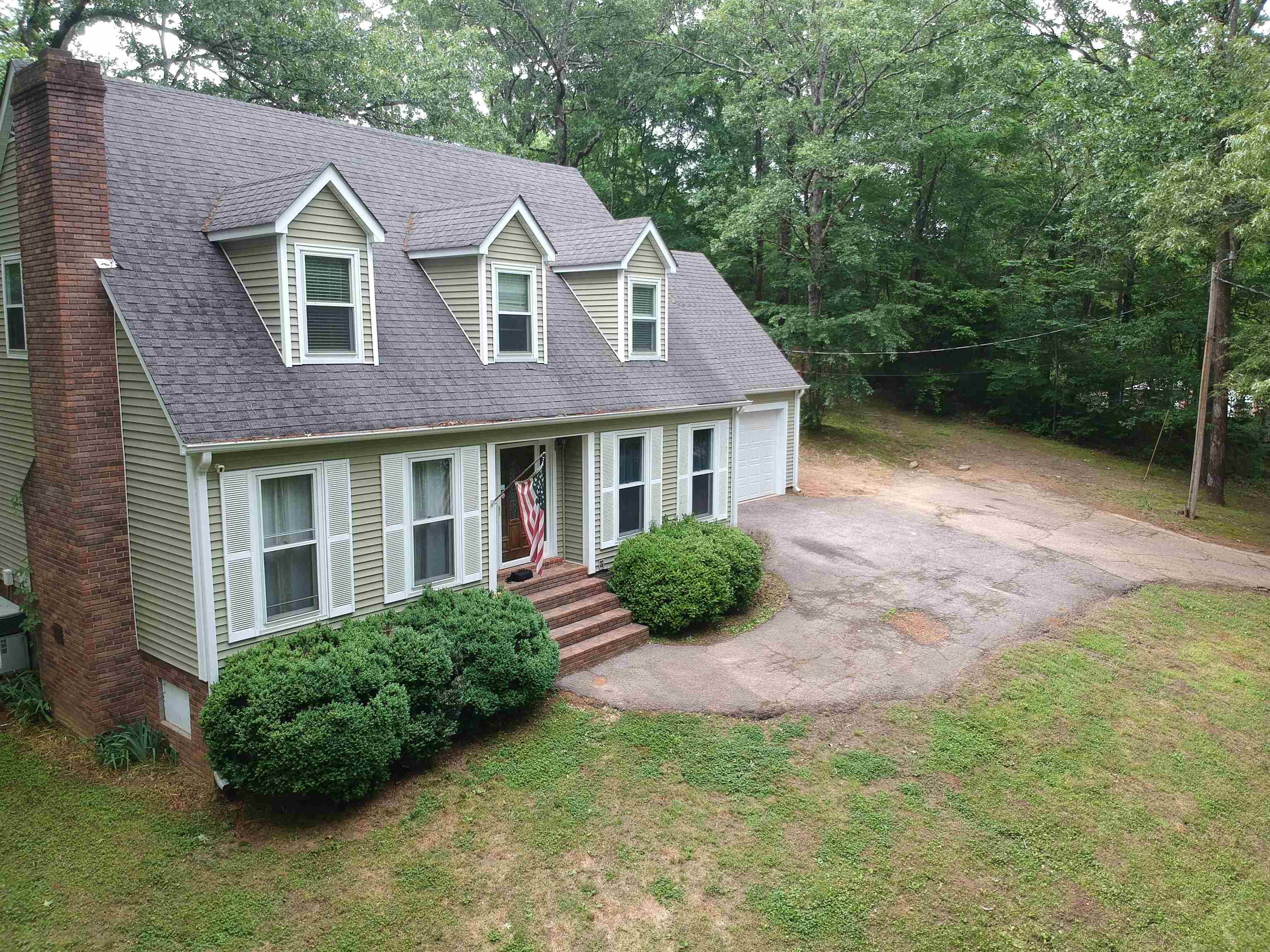 254 Mollie Dr Property Photo 1