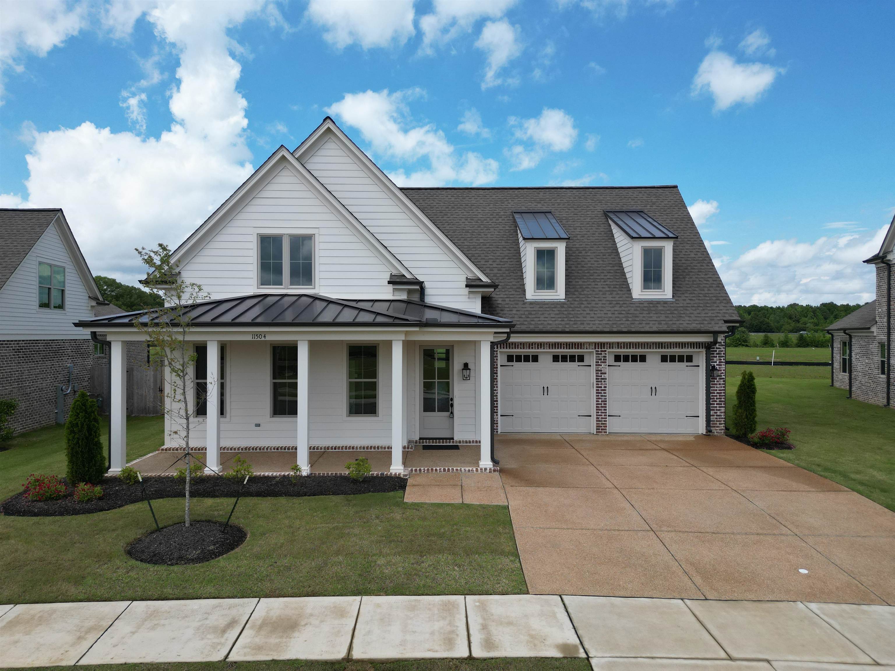 11504 Sunsparkler Way Property Photo 1