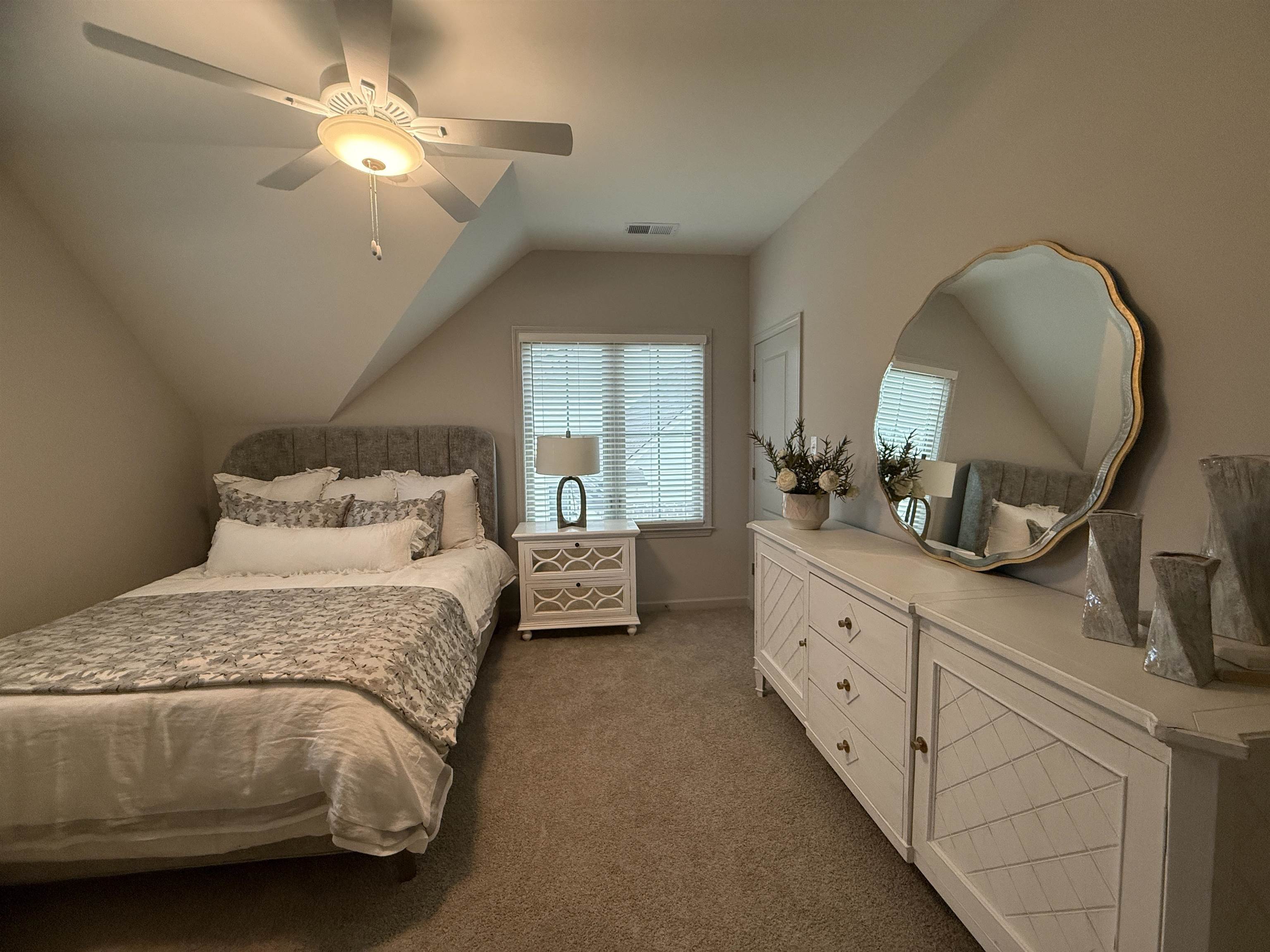 11516 Sunsparkler Way Property Photo 18